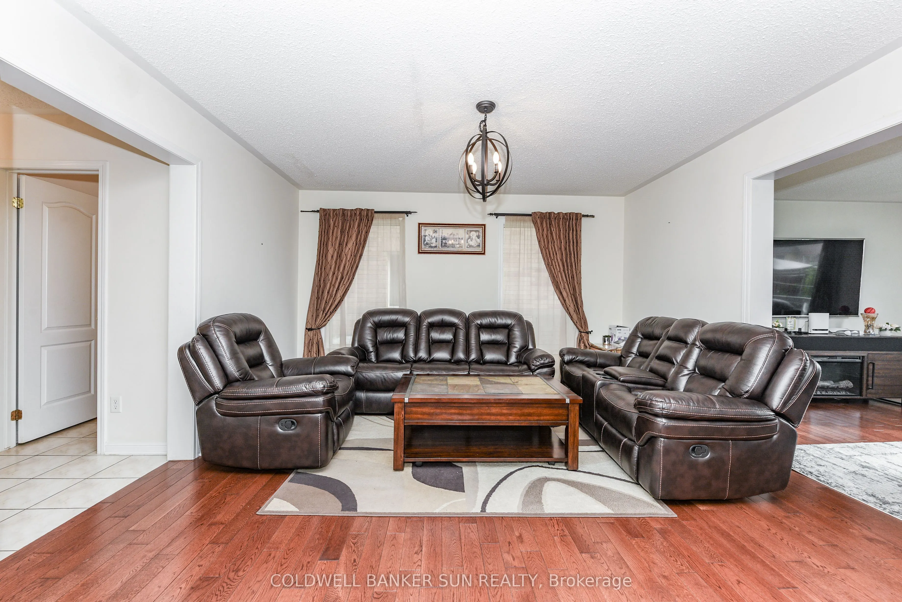 34 Benmore Crescent