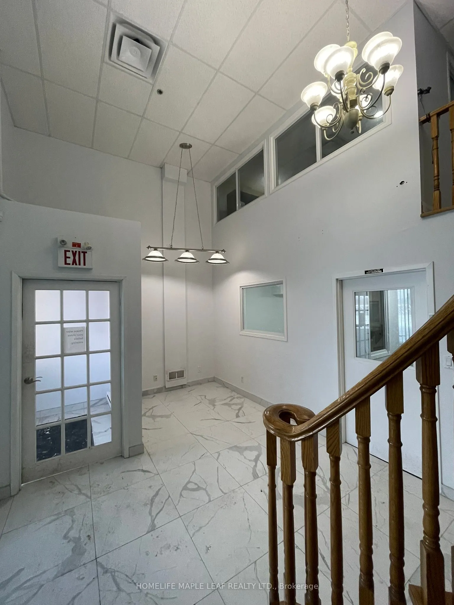 2575 Steeles Avenue E, #4