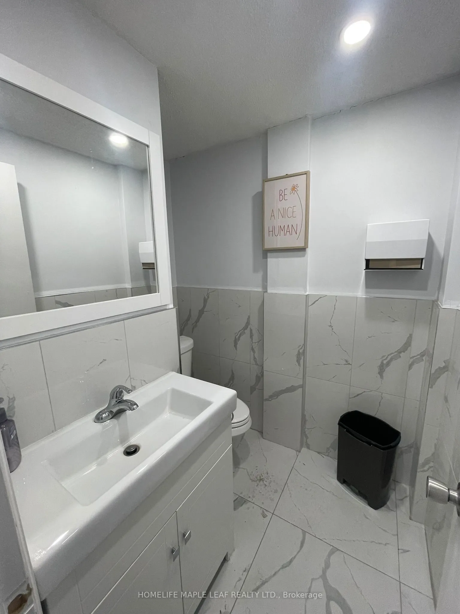 2575 Steeles Avenue E, #4