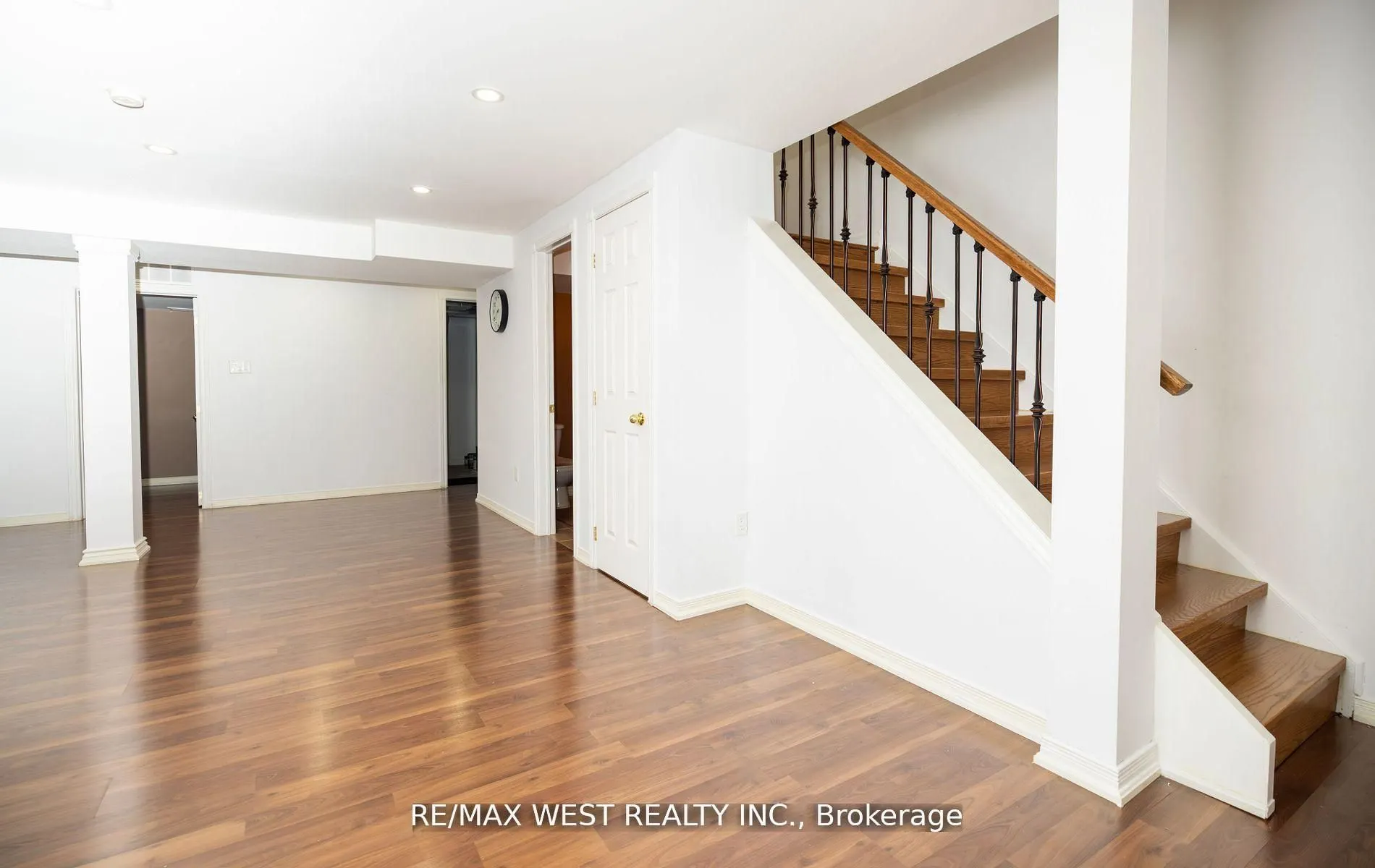 56 Meadow Oak Place