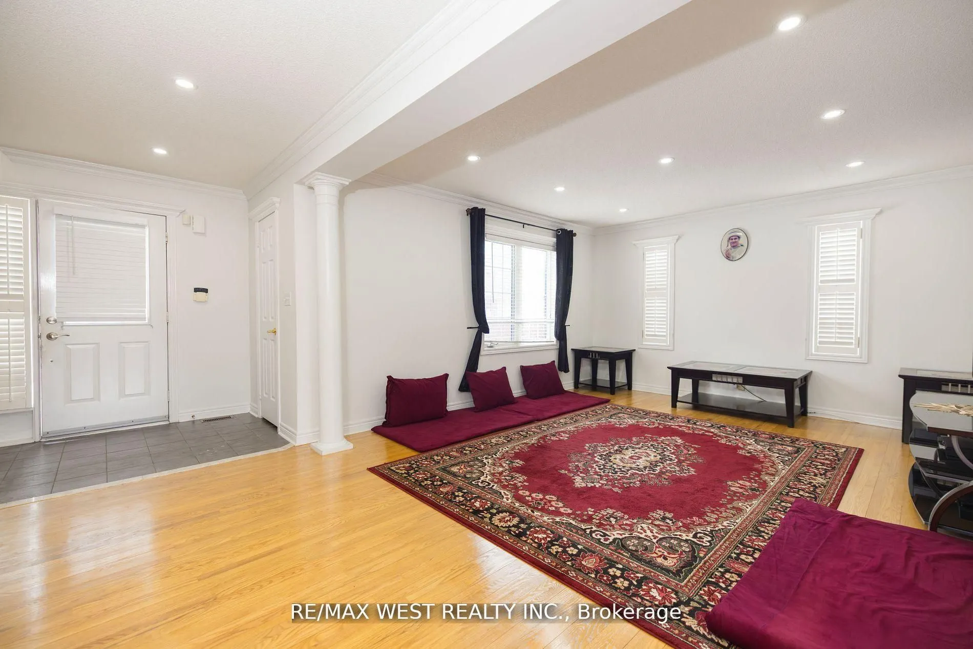 56 Meadow Oak Place