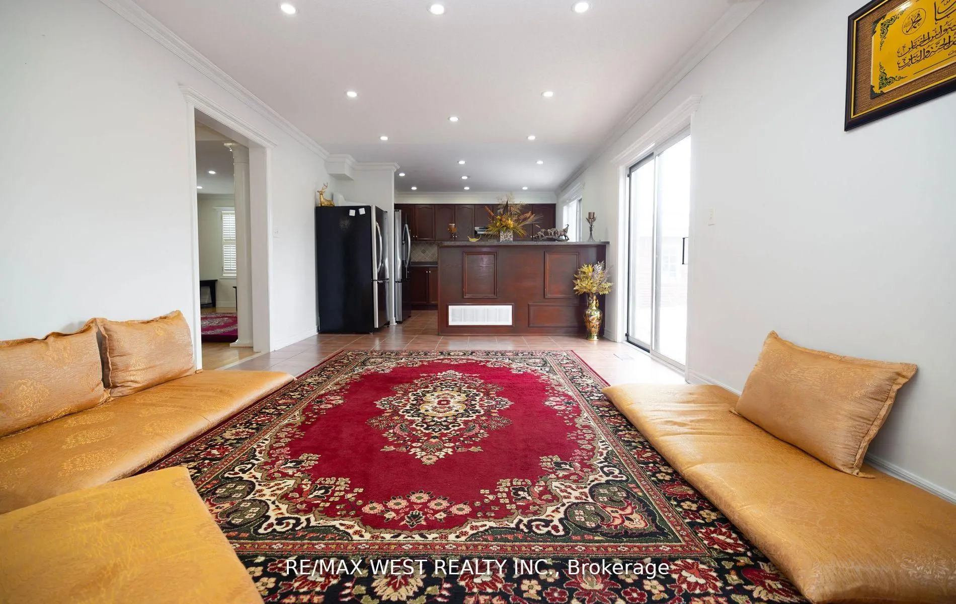 56 Meadow Oak Place