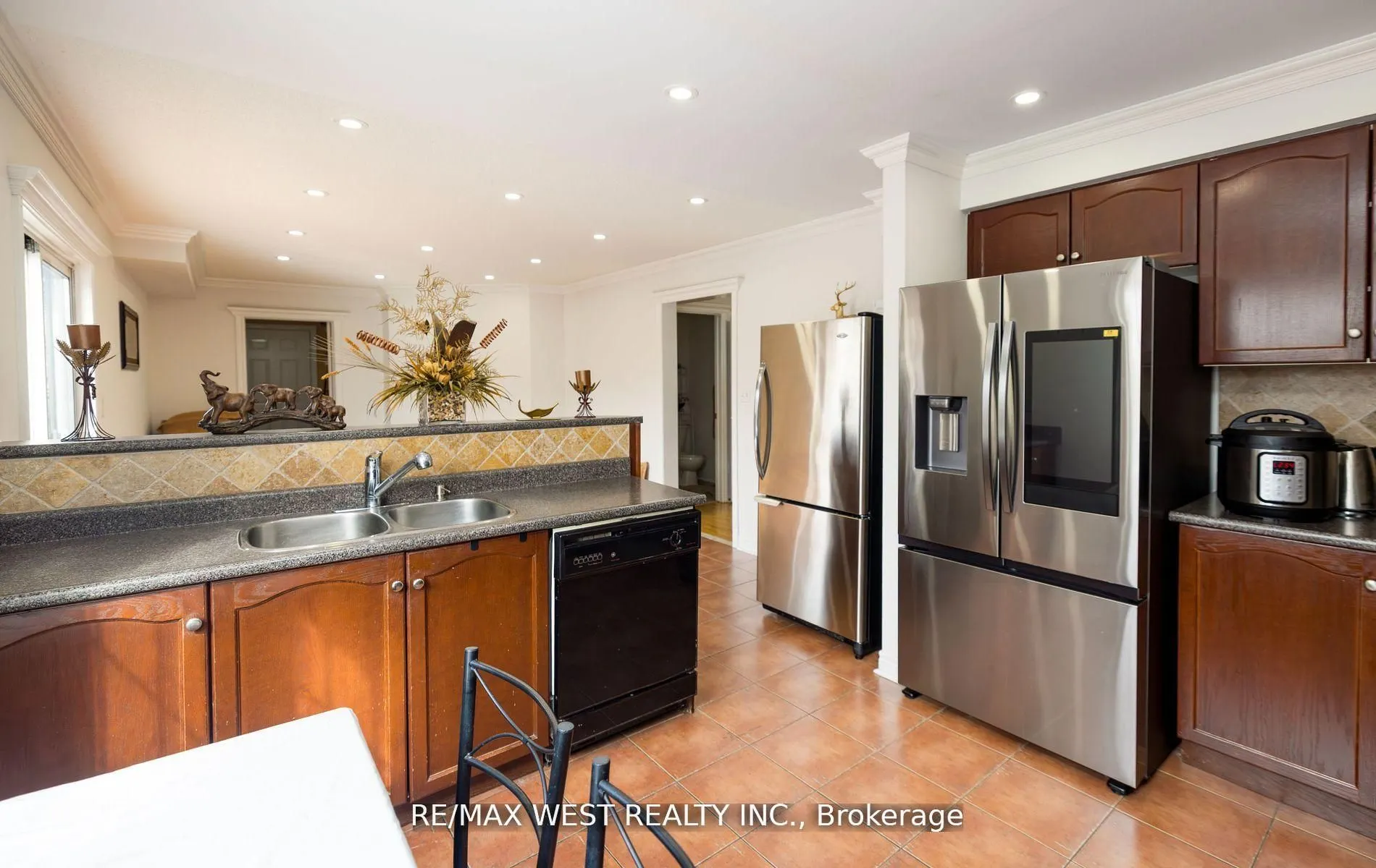 56 Meadow Oak Place