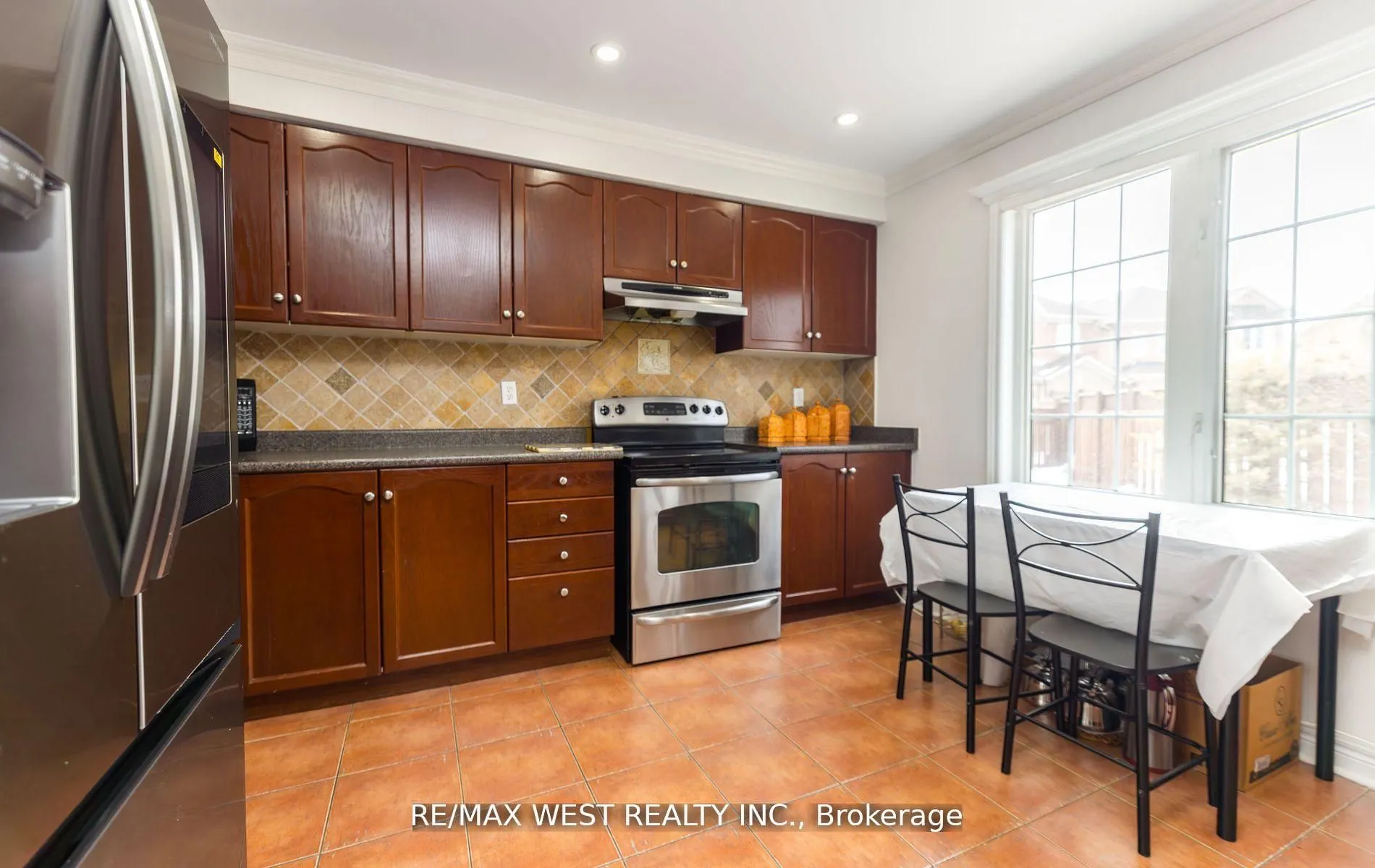 56 Meadow Oak Place