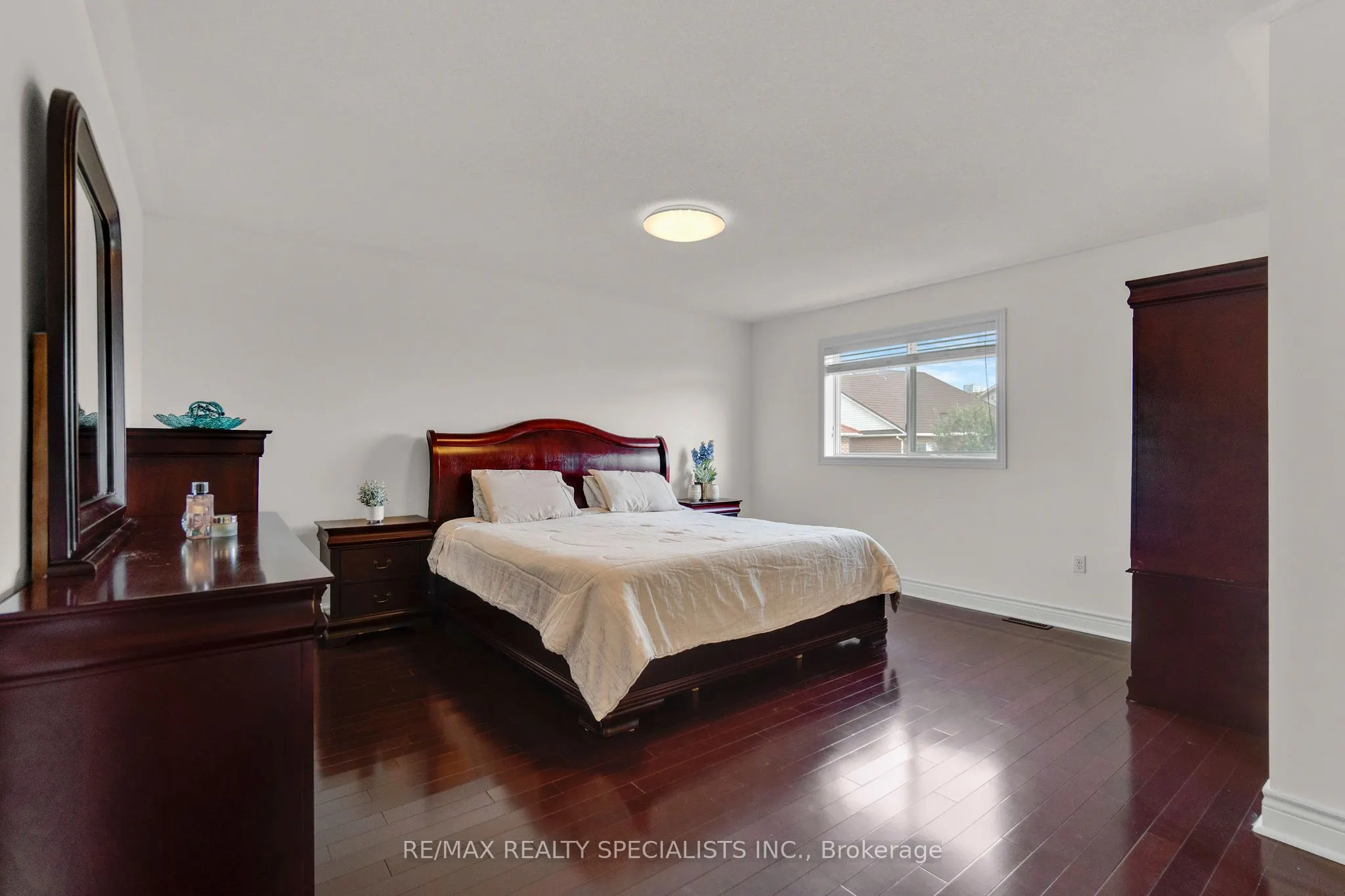 794 White Clover Way