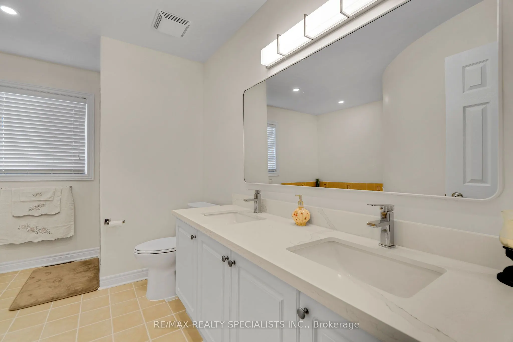 794 White Clover Way