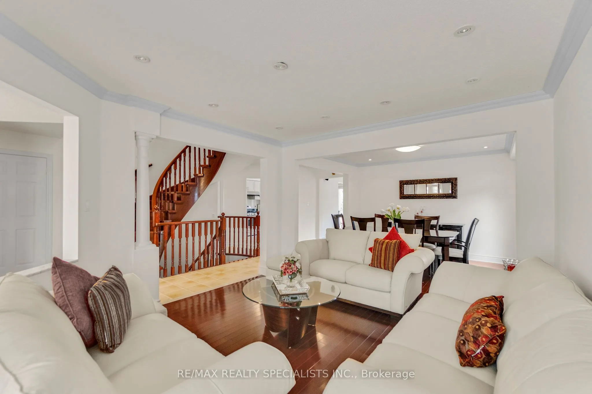 794 White Clover Way