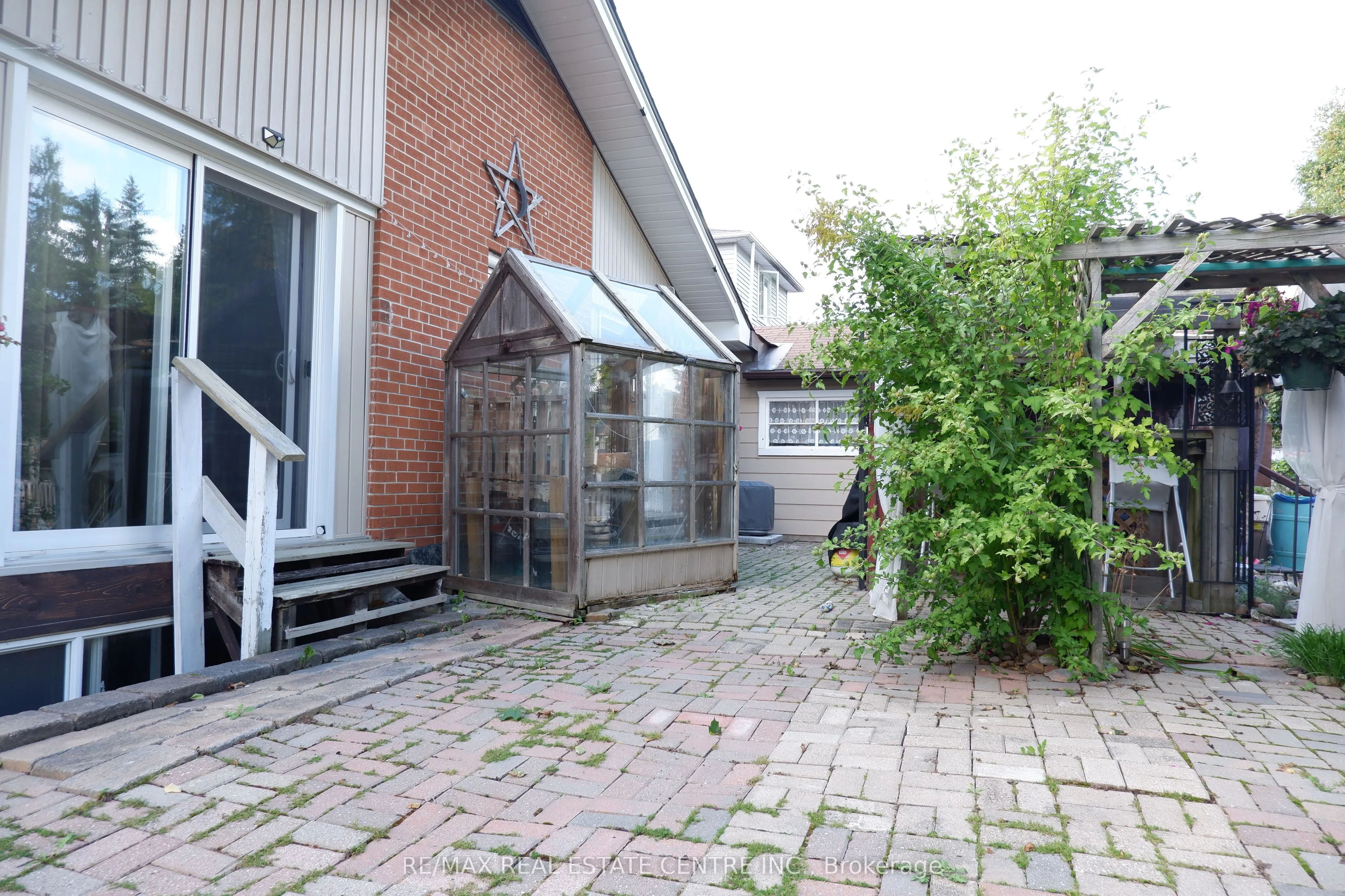 61 Cook Street