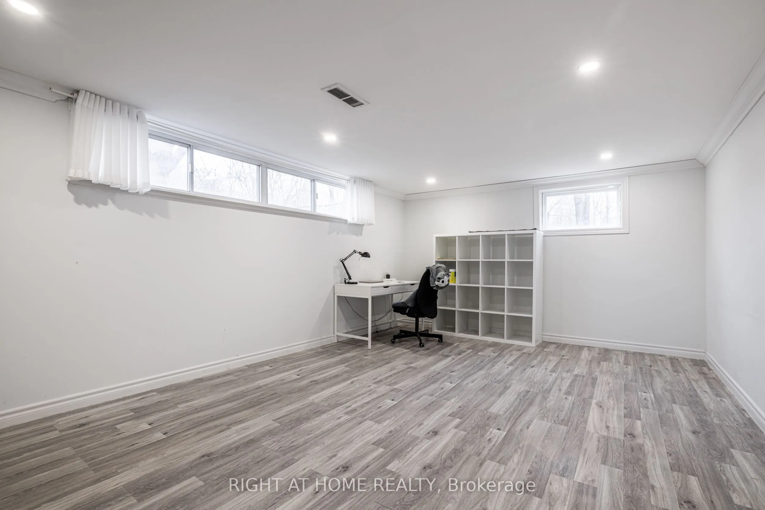 2076 Constance Drive