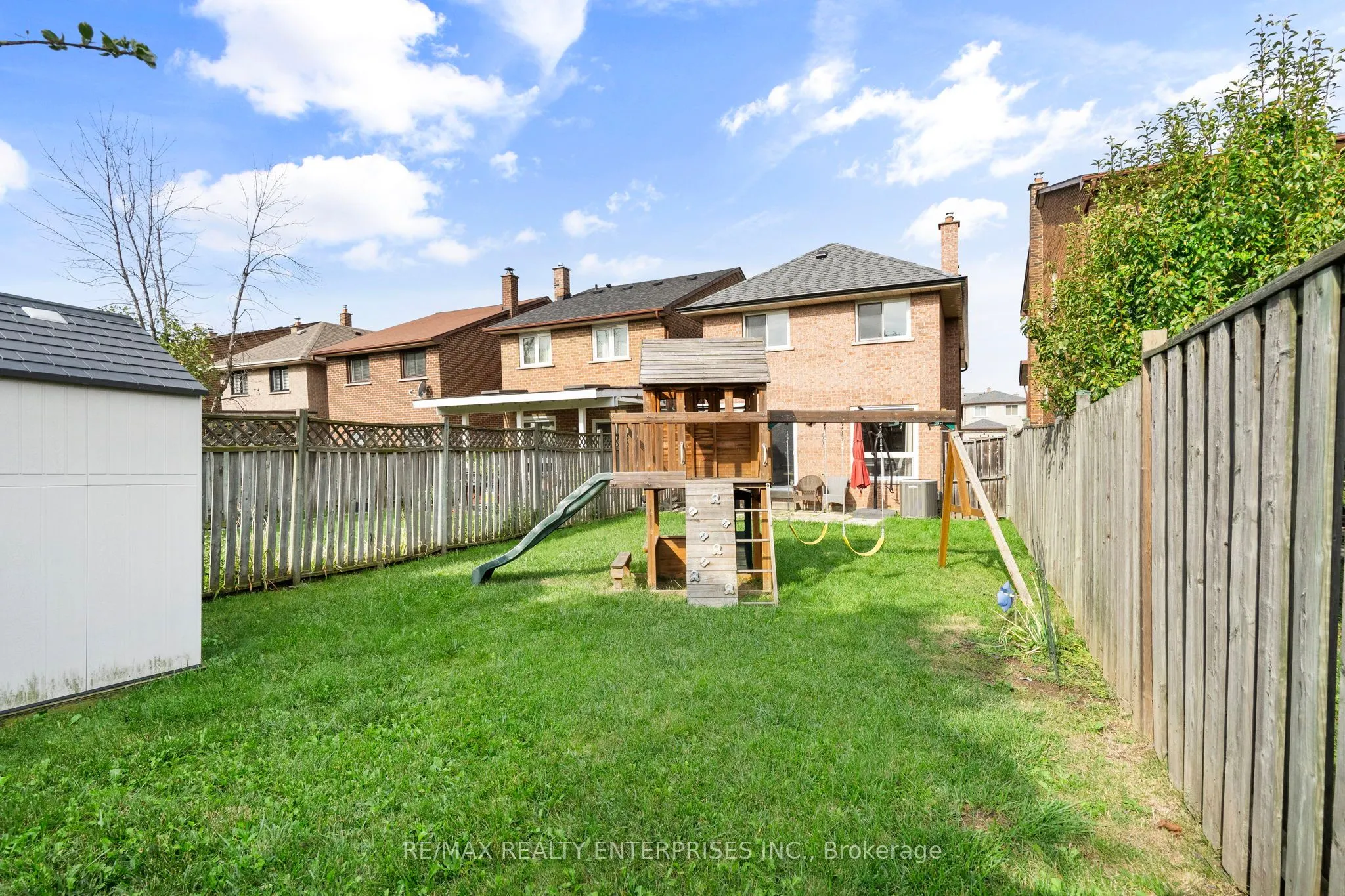 1026 Lucerne Crescent