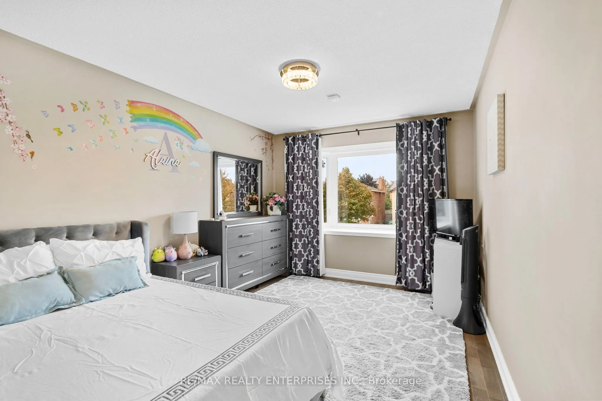 1026 Lucerne Crescent
