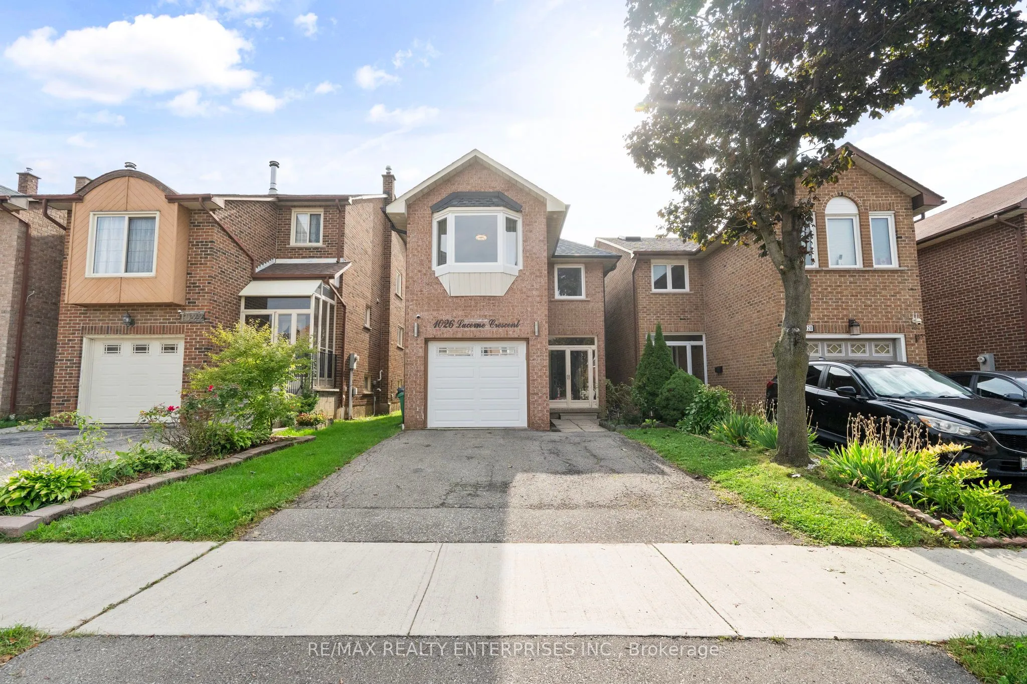 1026 Lucerne Crescent
