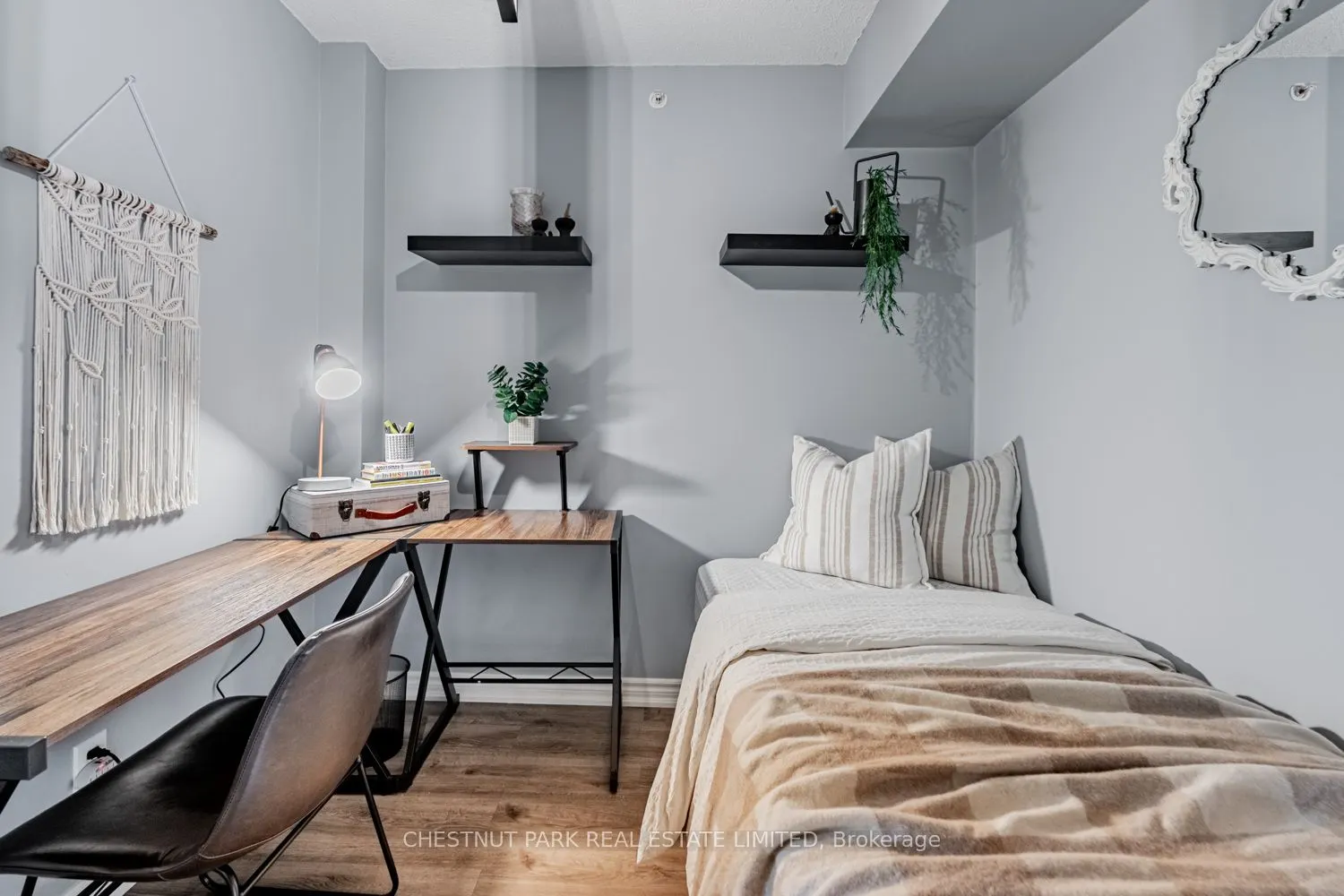 2055 Appleby Line, #306