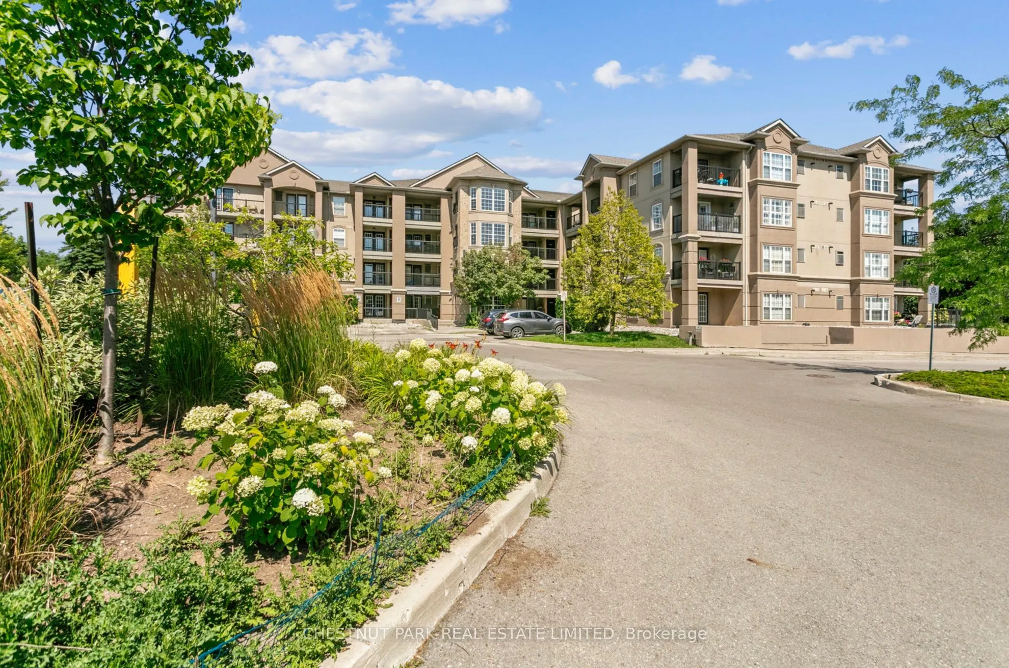 2055 Appleby Line, #306