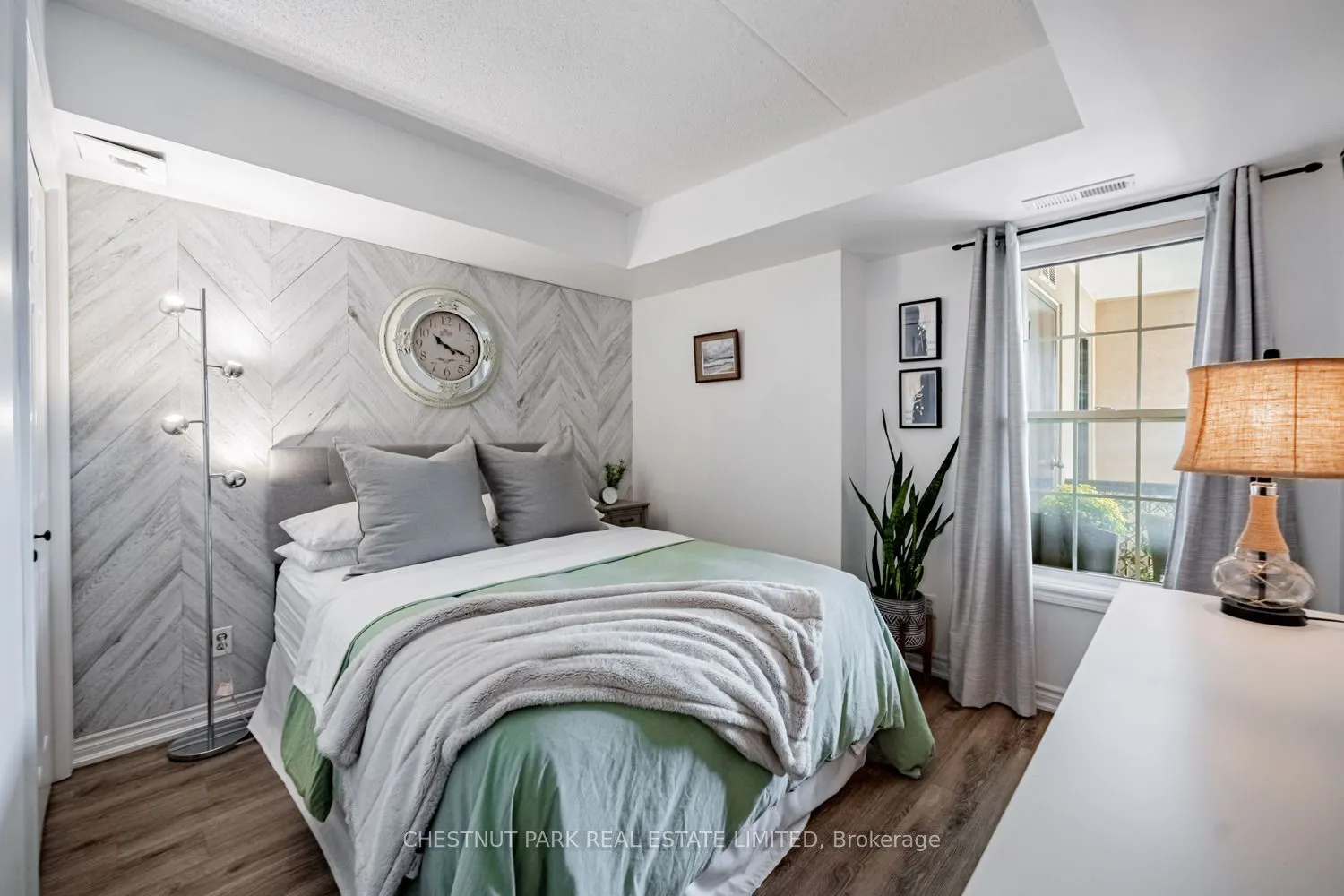 2055 Appleby Line, #306