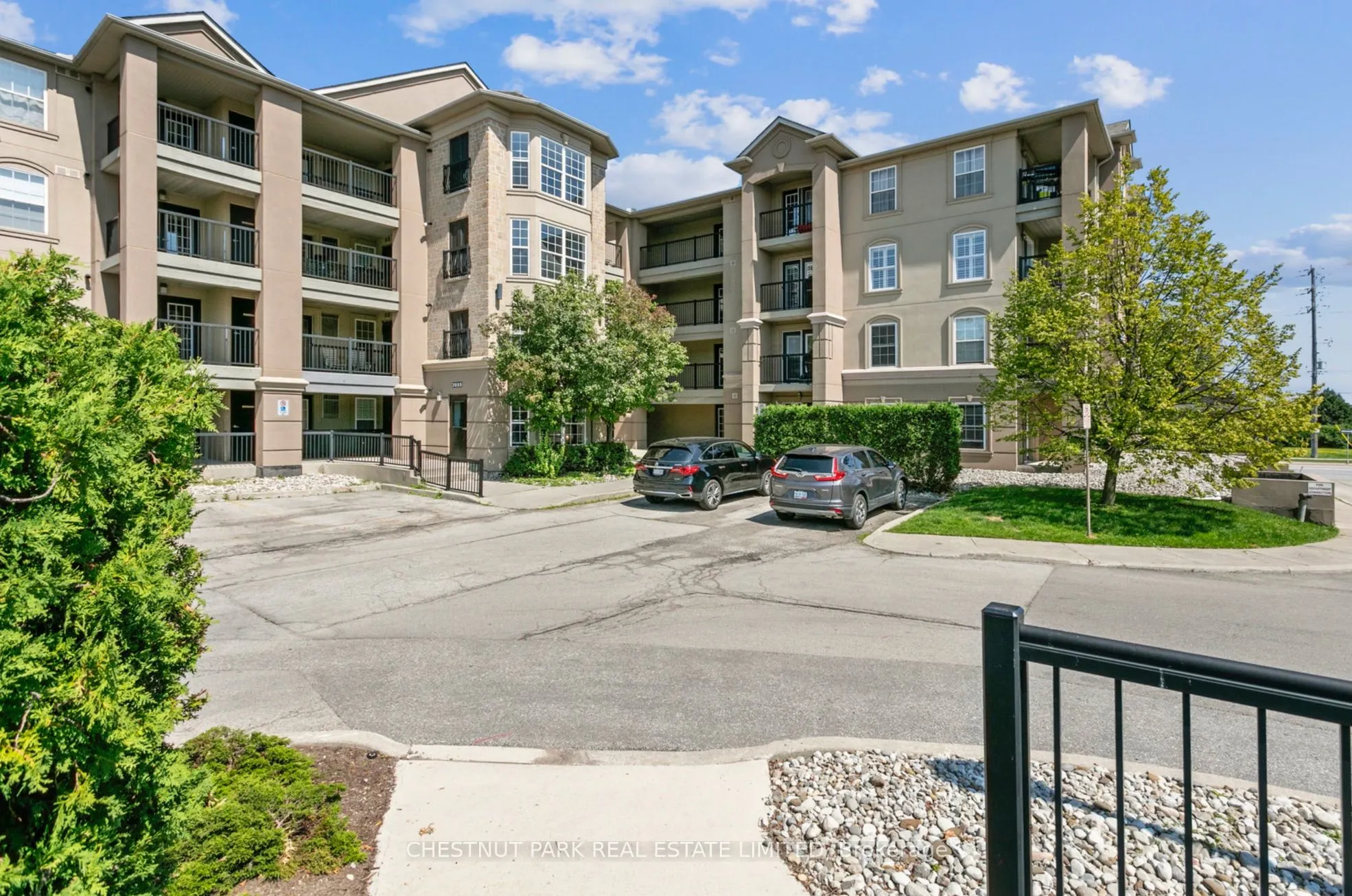 2055 Appleby Line, #306