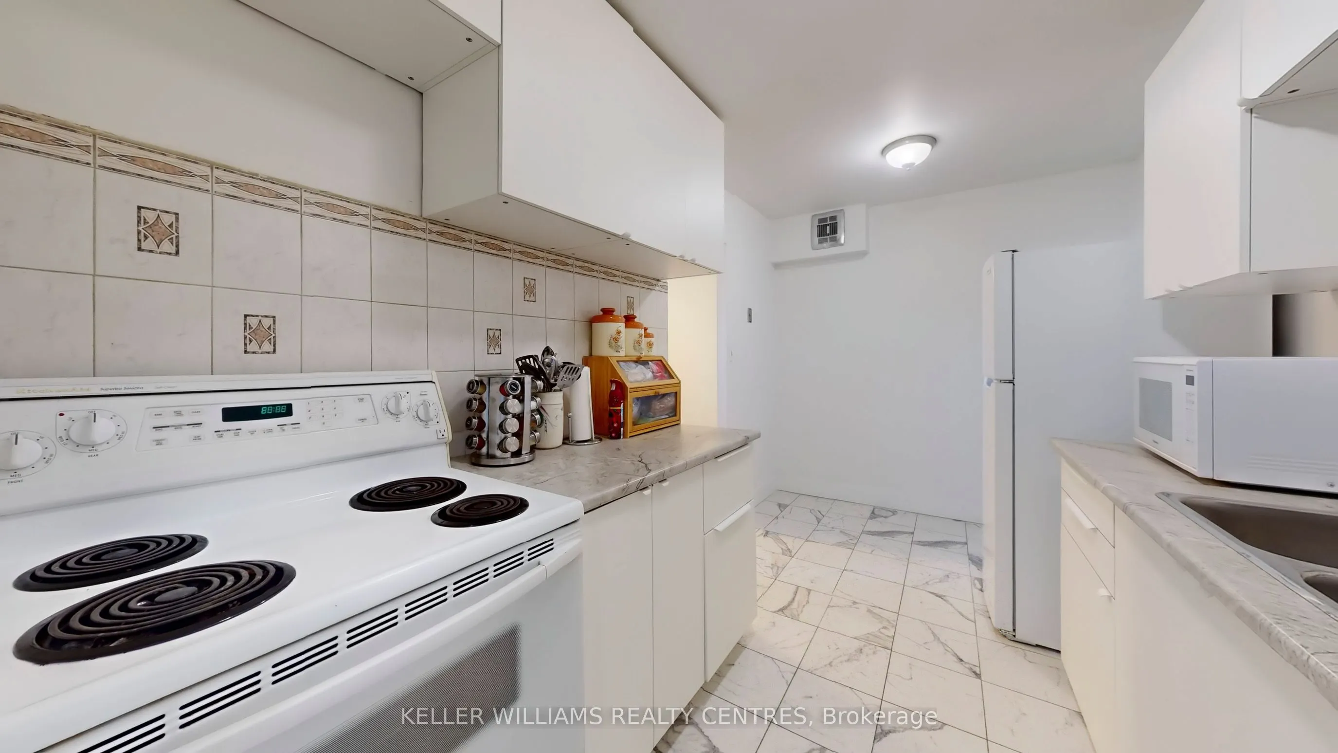 345 Driftwood Avenue, #1107