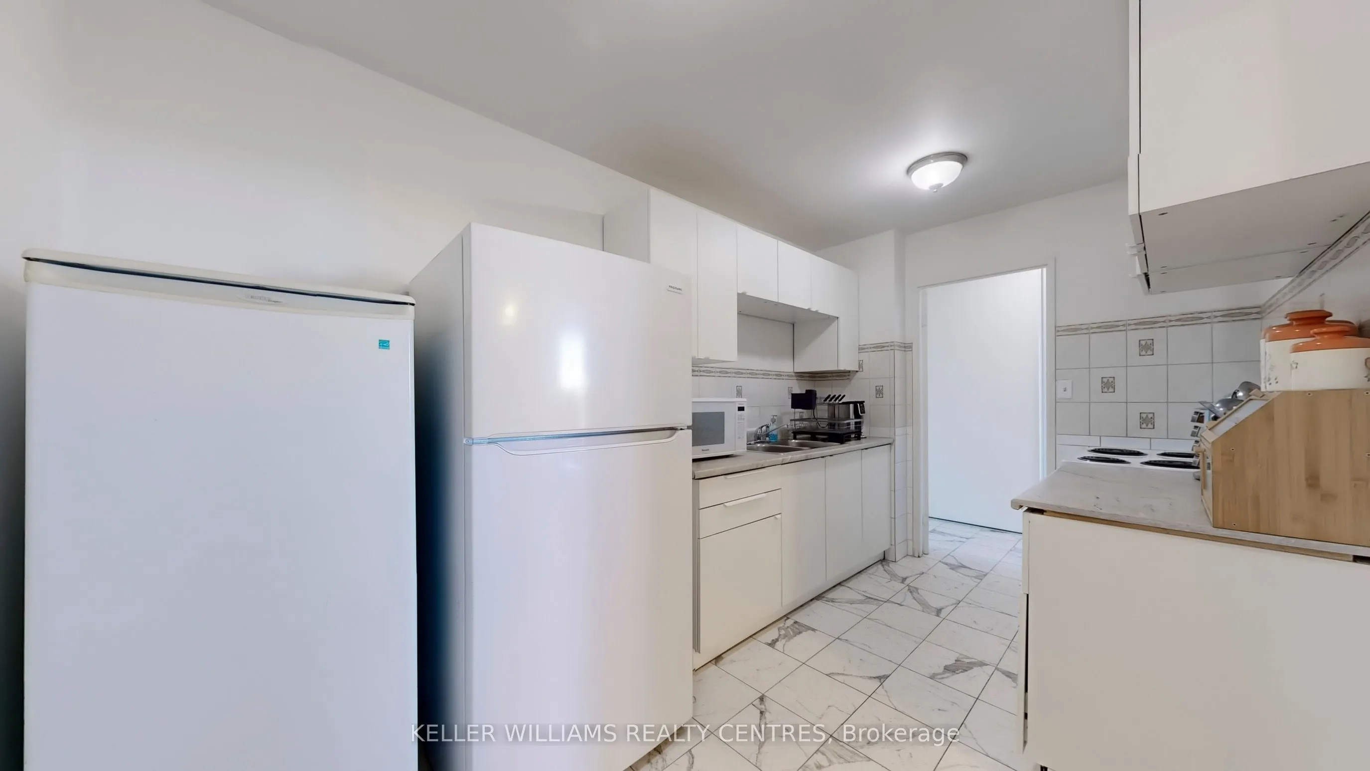345 Driftwood Avenue, #1107