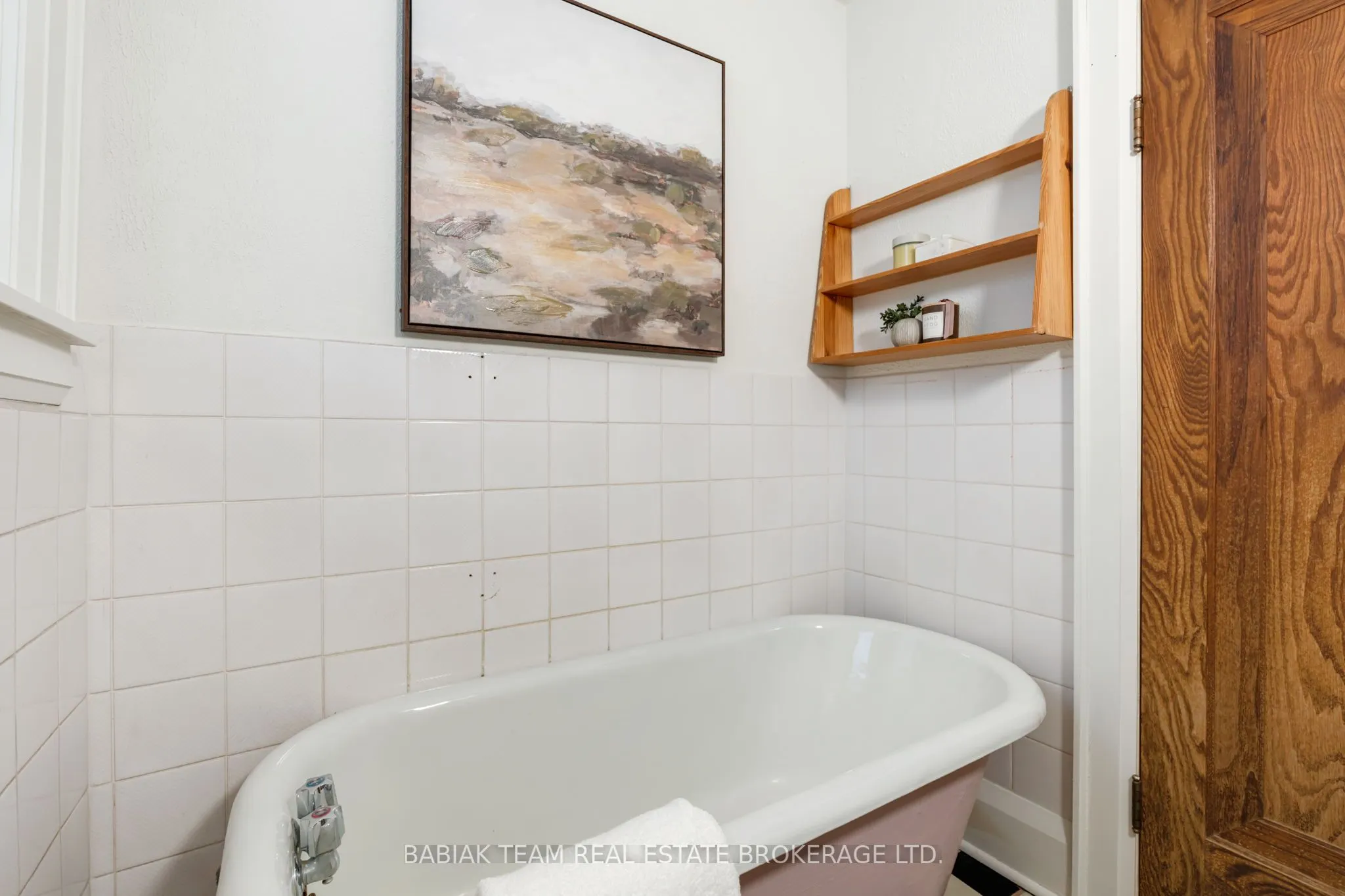 8 Grenadier Ravine Drive