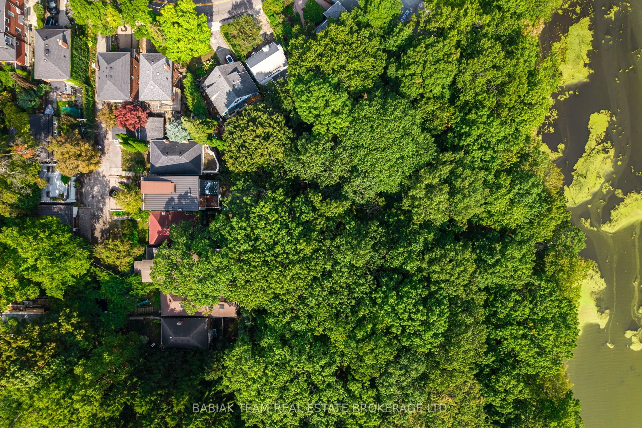 8 Grenadier Ravine Drive