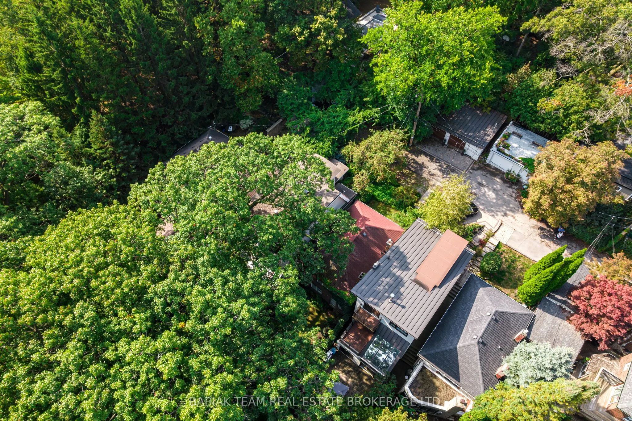 8 Grenadier Ravine Drive
