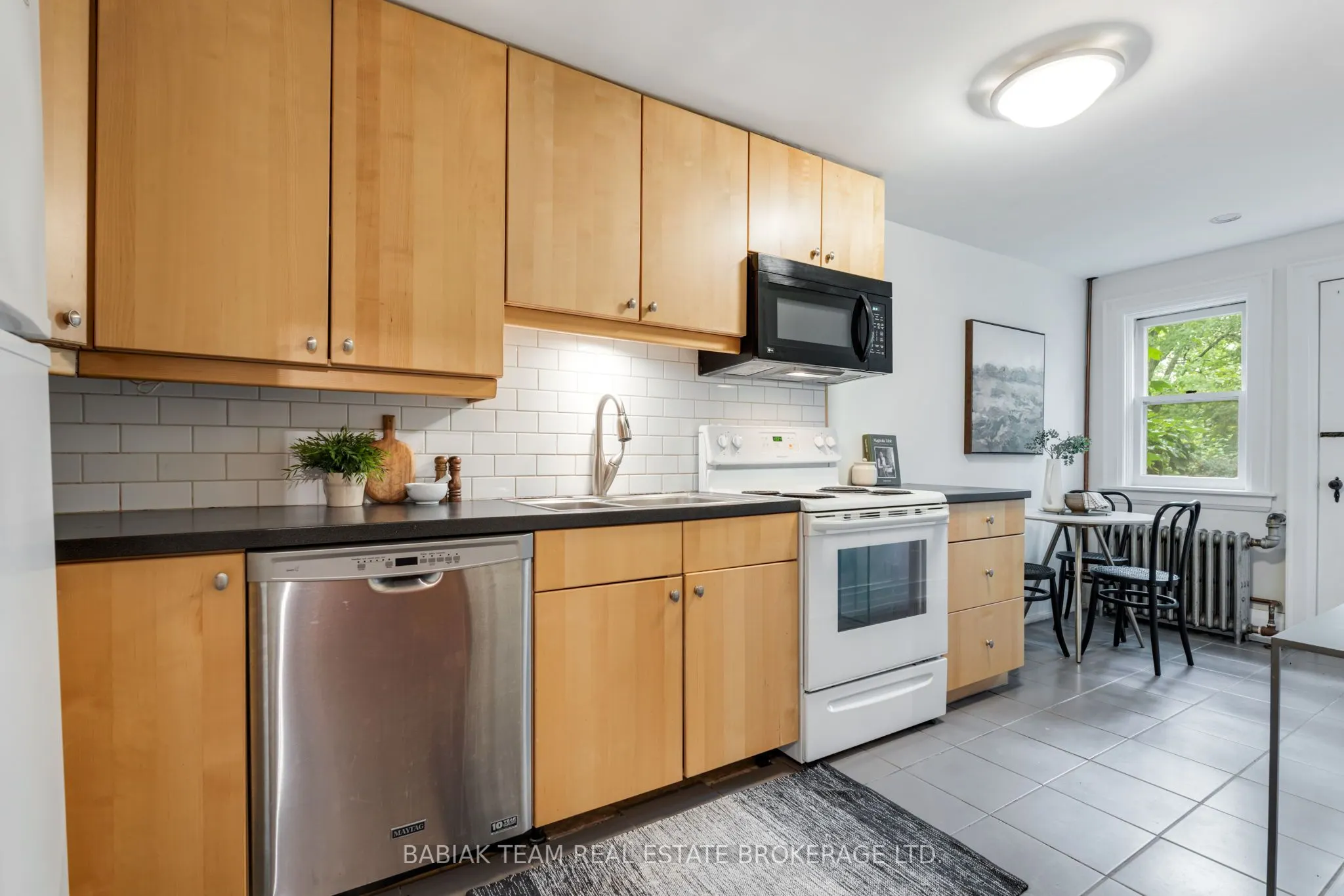 8 Grenadier Ravine Drive