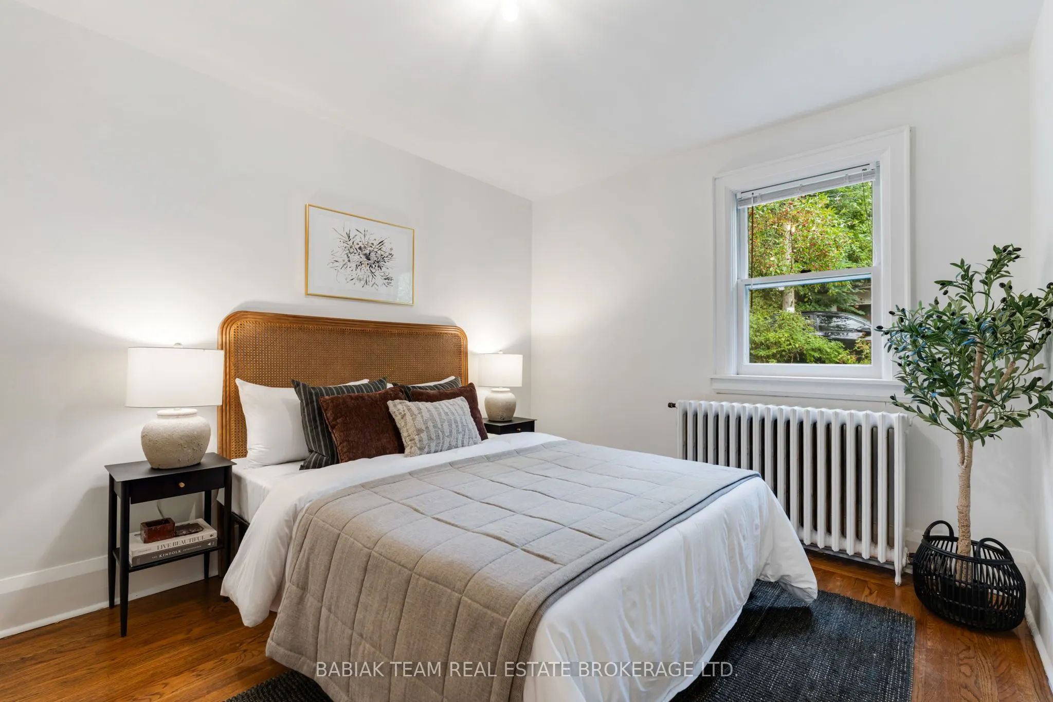8 Grenadier Ravine Drive