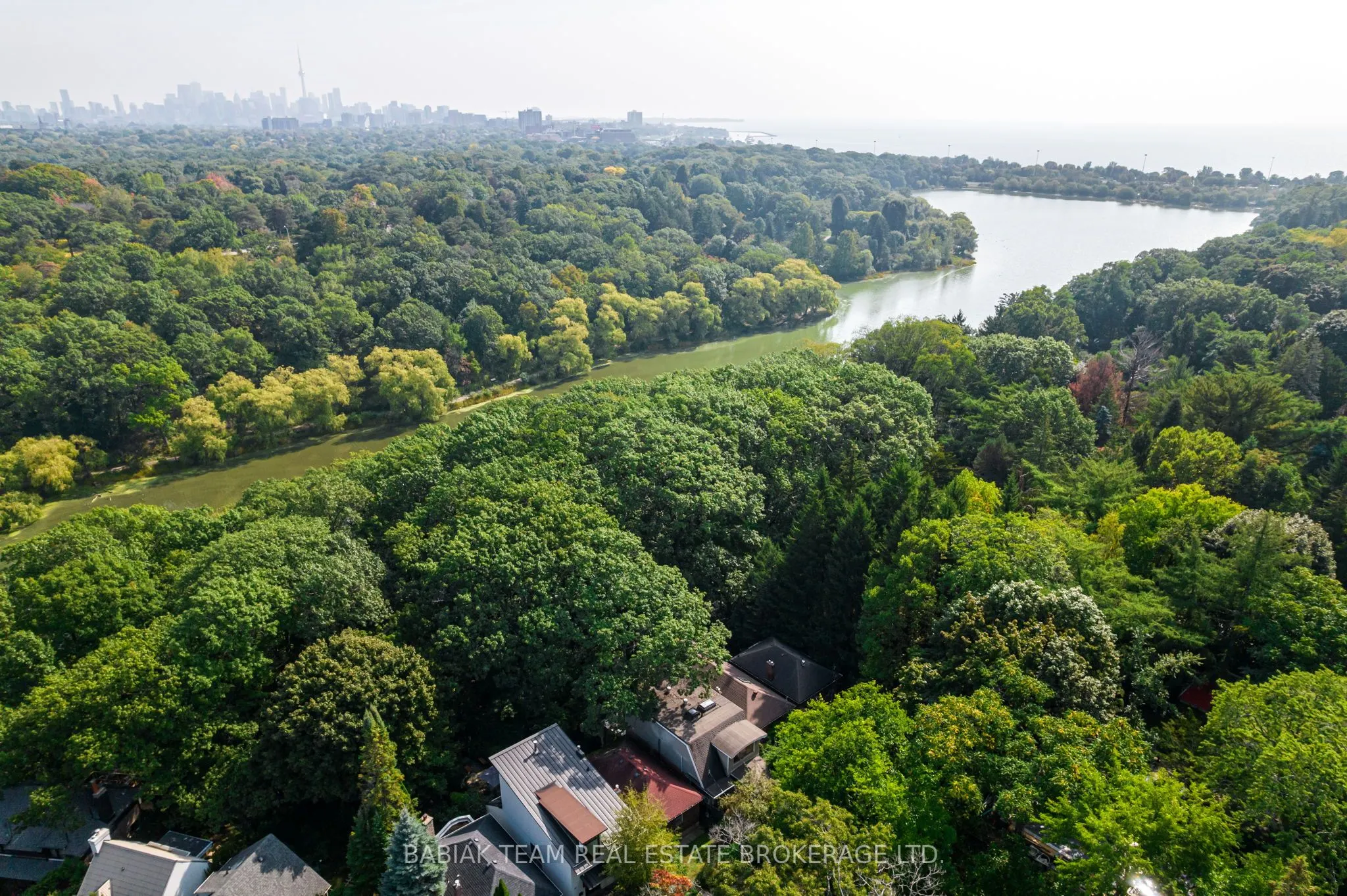 8 Grenadier Ravine Drive