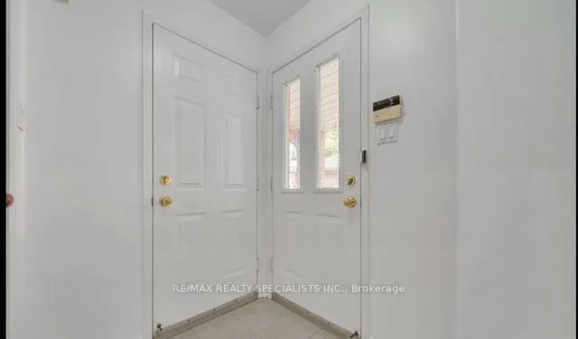 2665 Thomas Street, #8