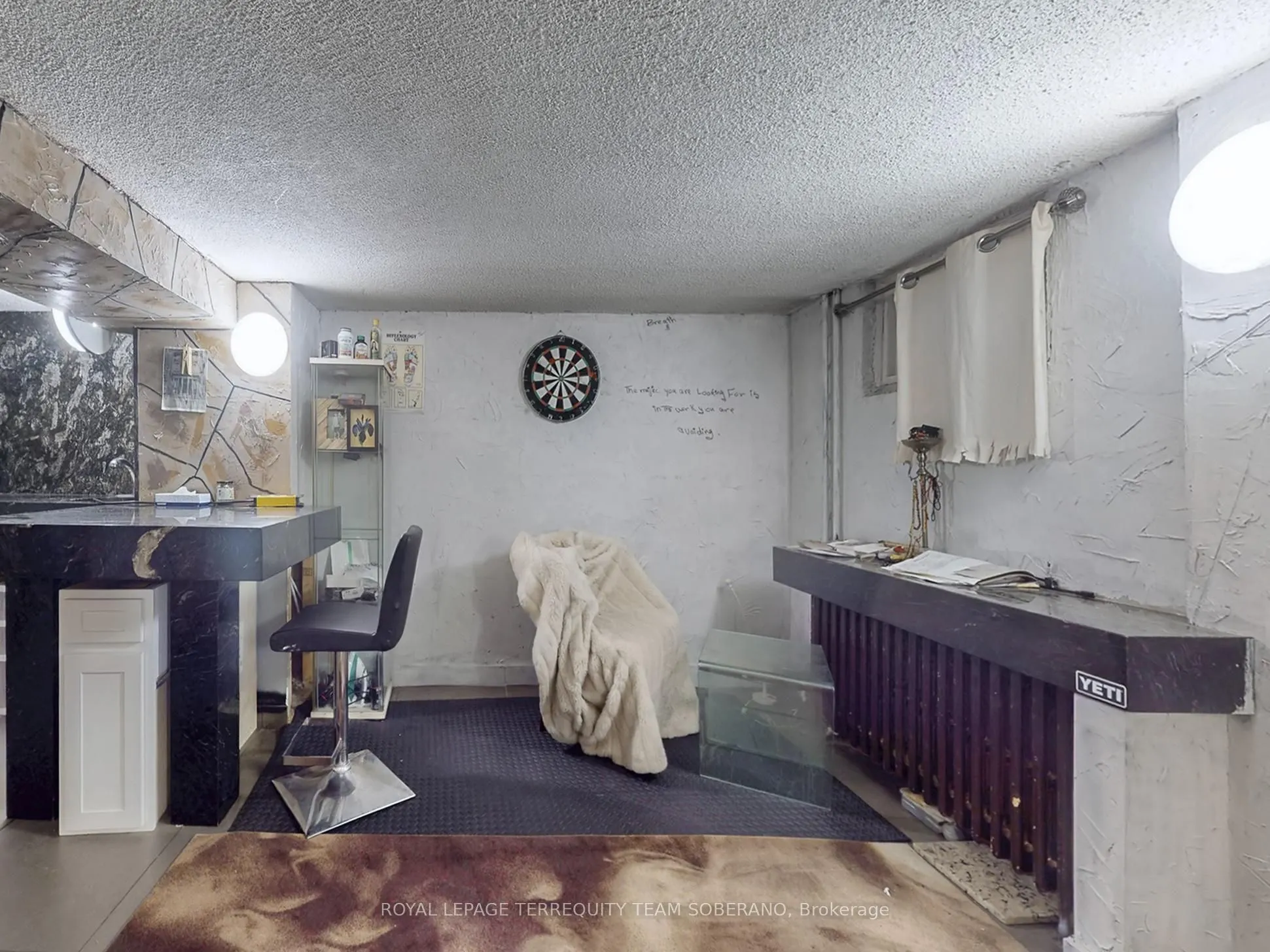 15 Victoria Avenue E