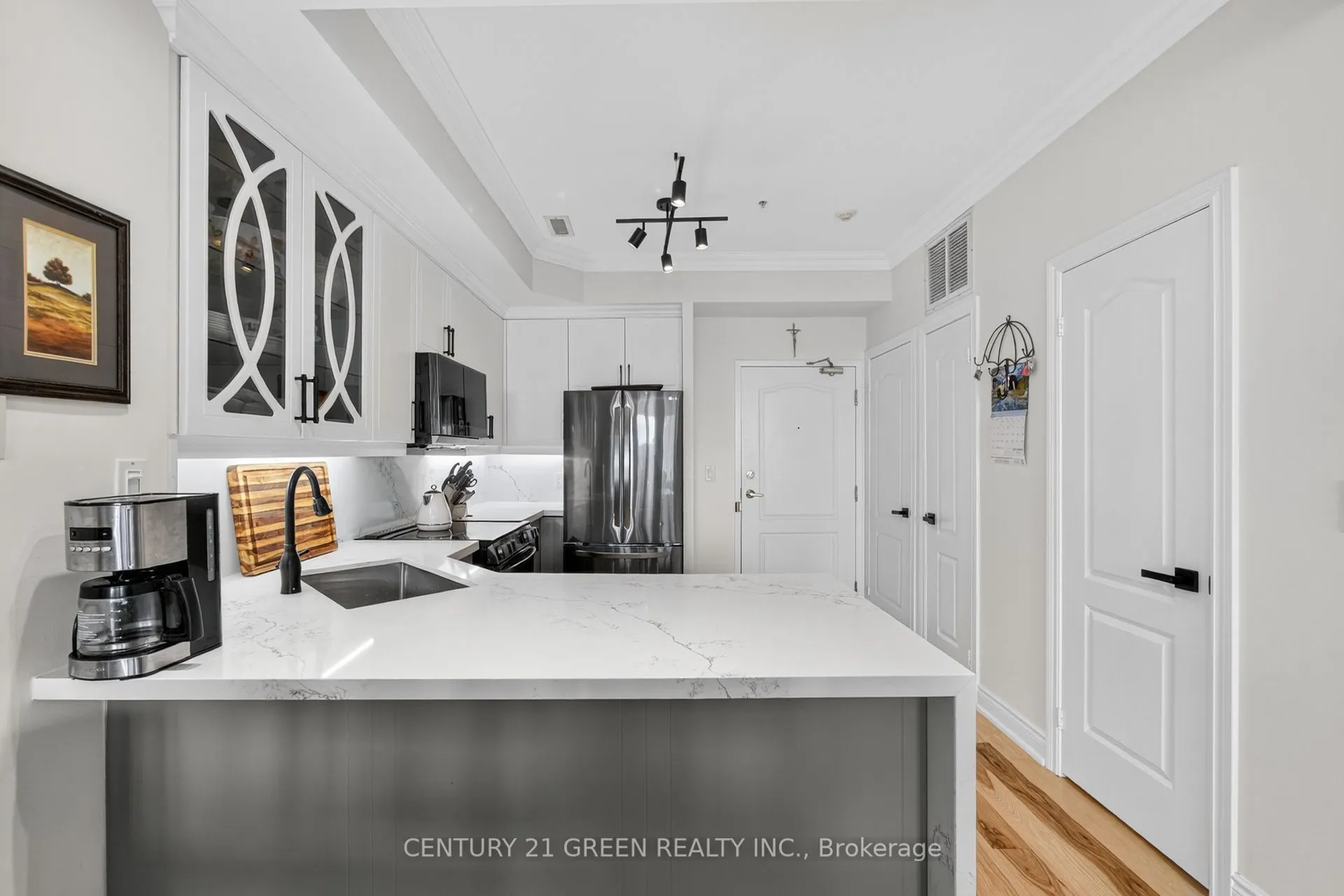 3531 Lake Shore Boulevard W, #316