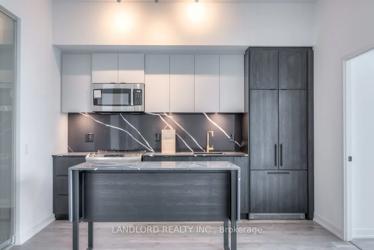 285 Dufferin Street, #1215