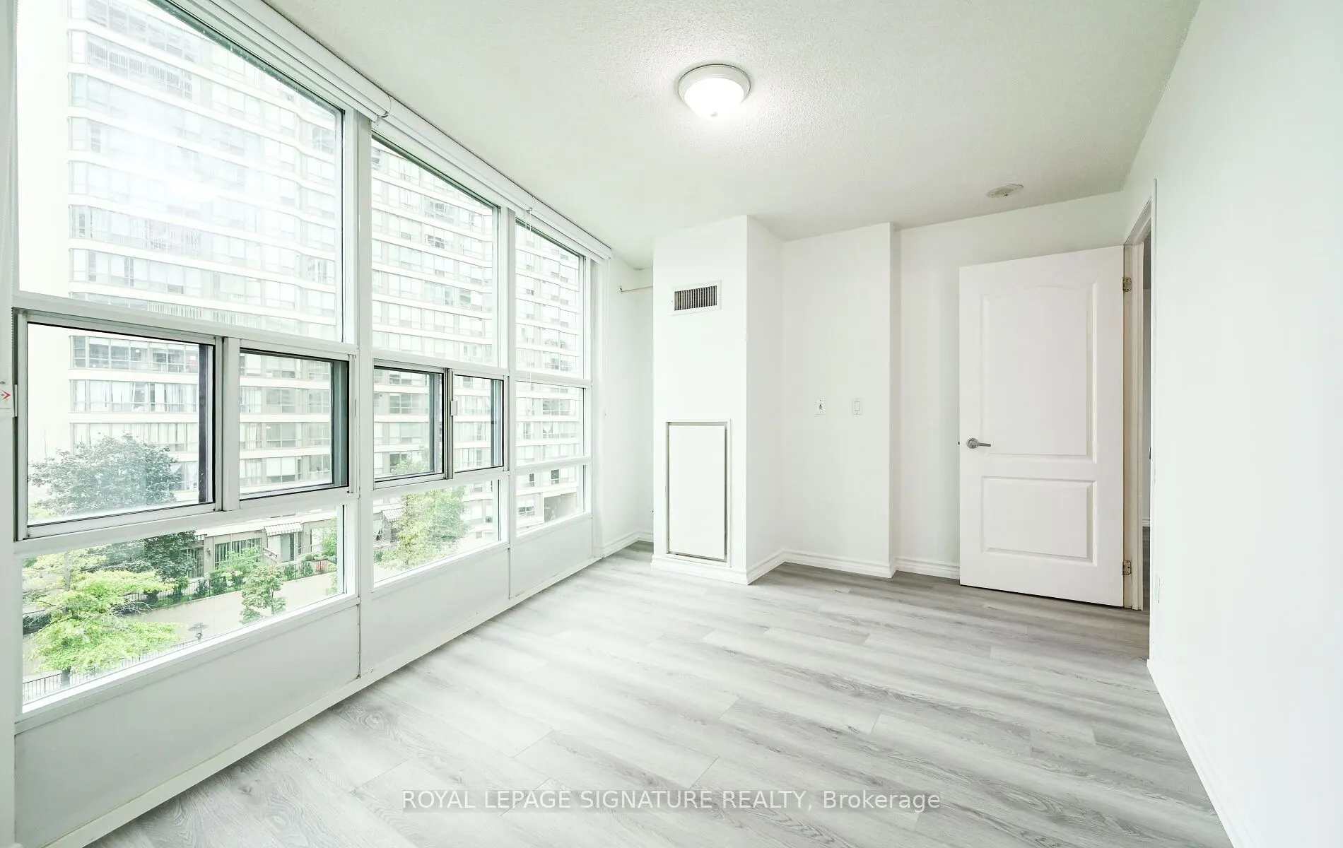 33 Elm Drive, #503