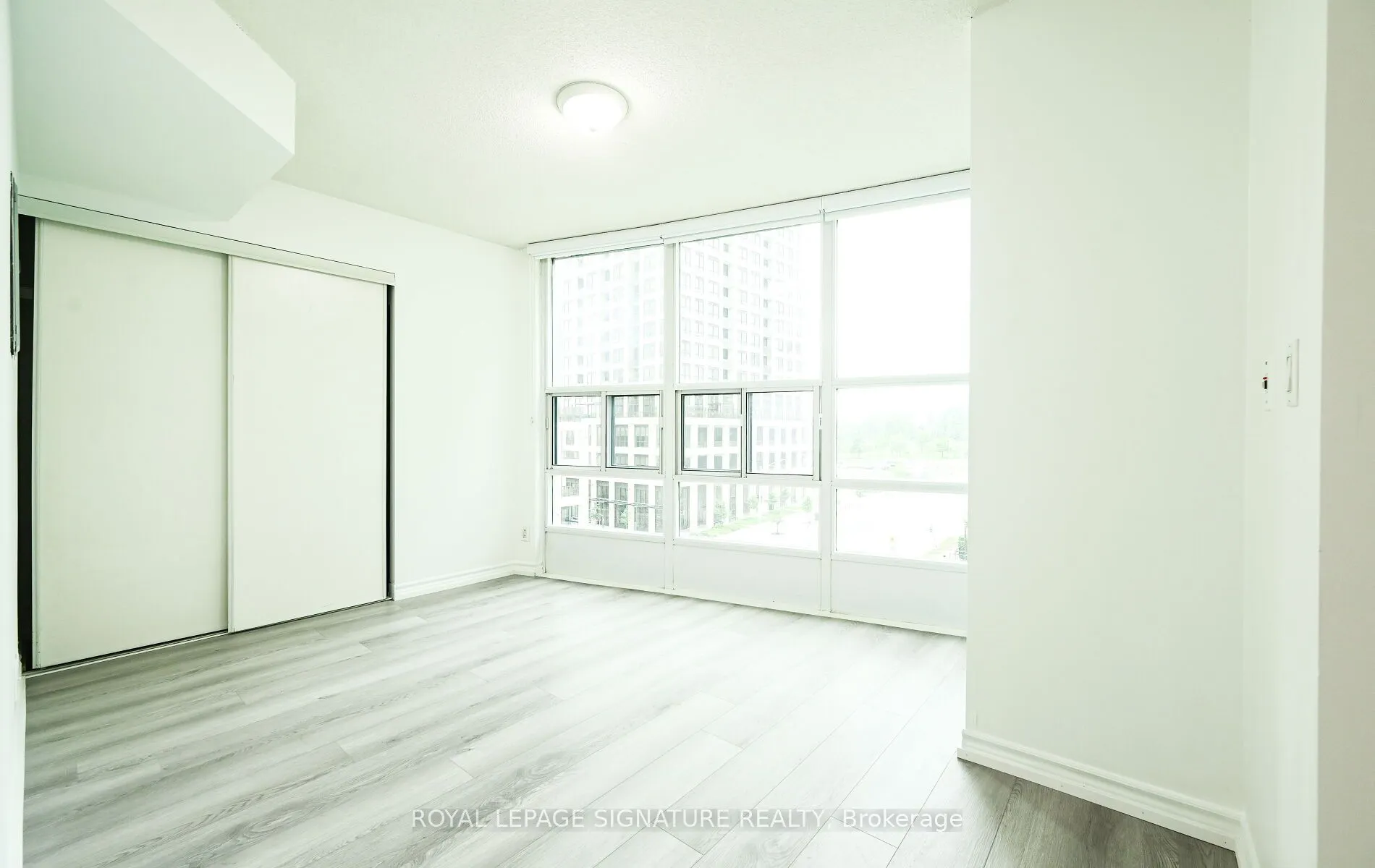 33 Elm Drive, #503