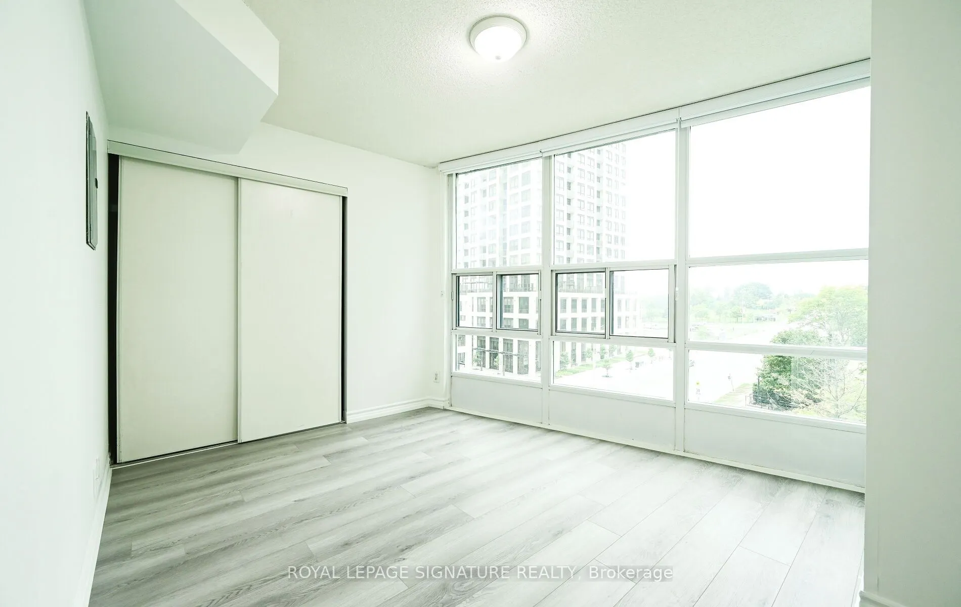 33 Elm Drive, #503