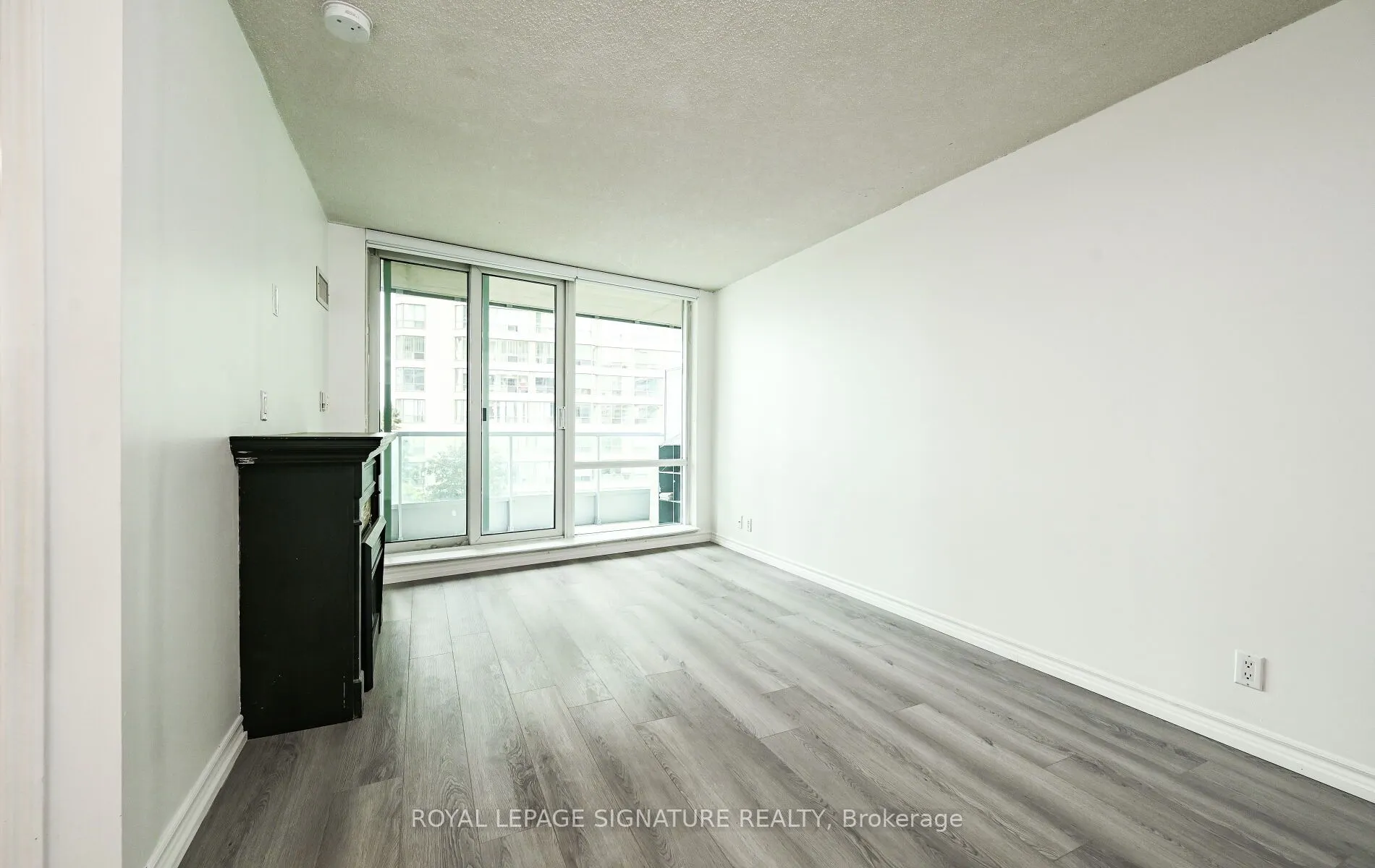 33 Elm Drive, #503