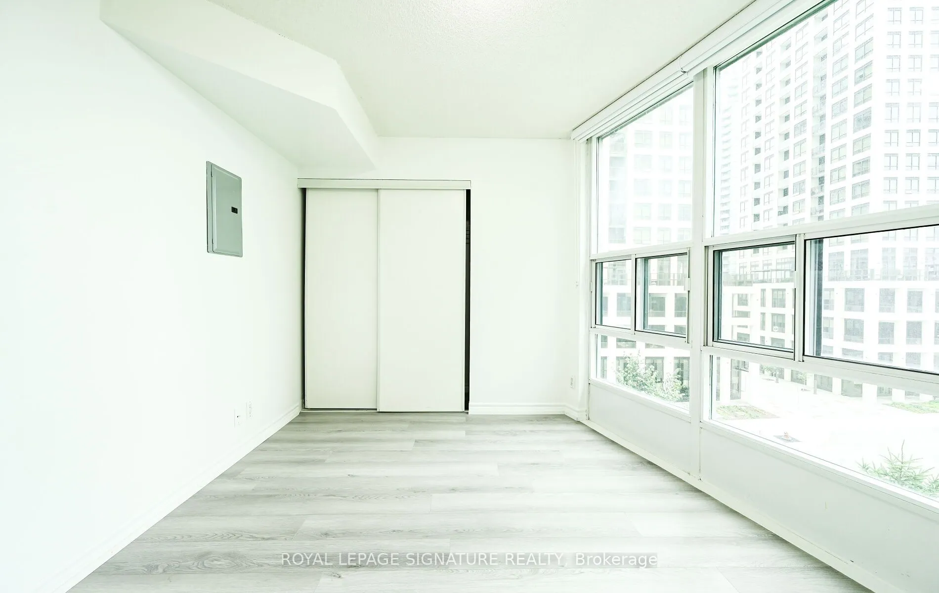33 Elm Drive, #503