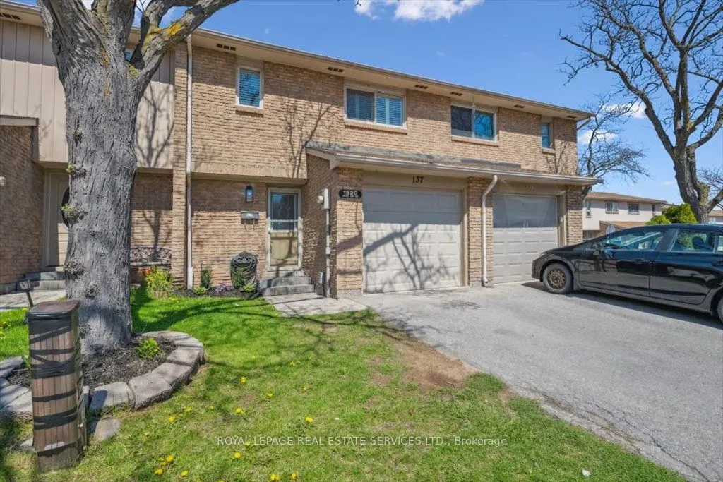 1520 Lancaster Drive, #137