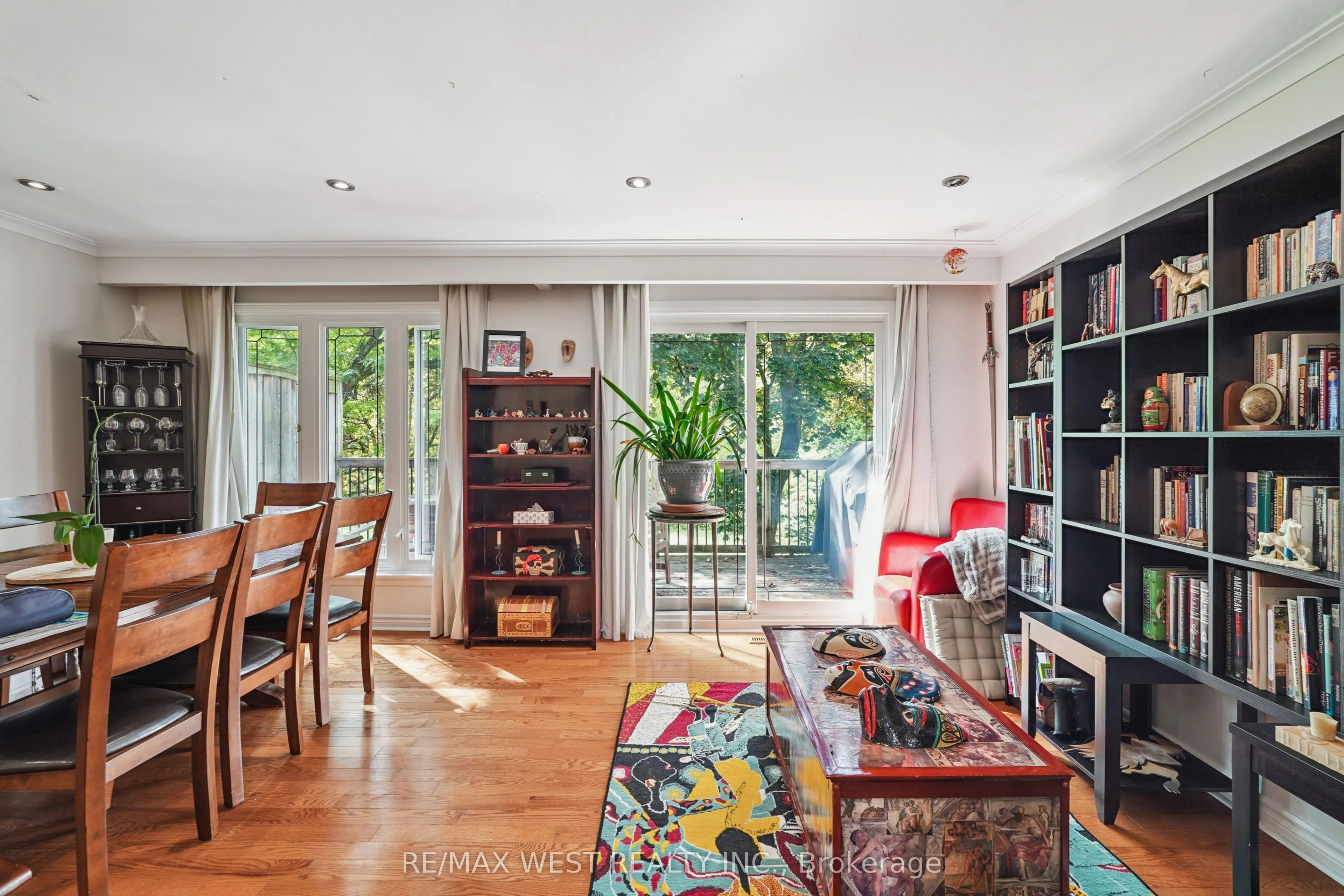 52 Old Burnhamthorpe Road, #2
