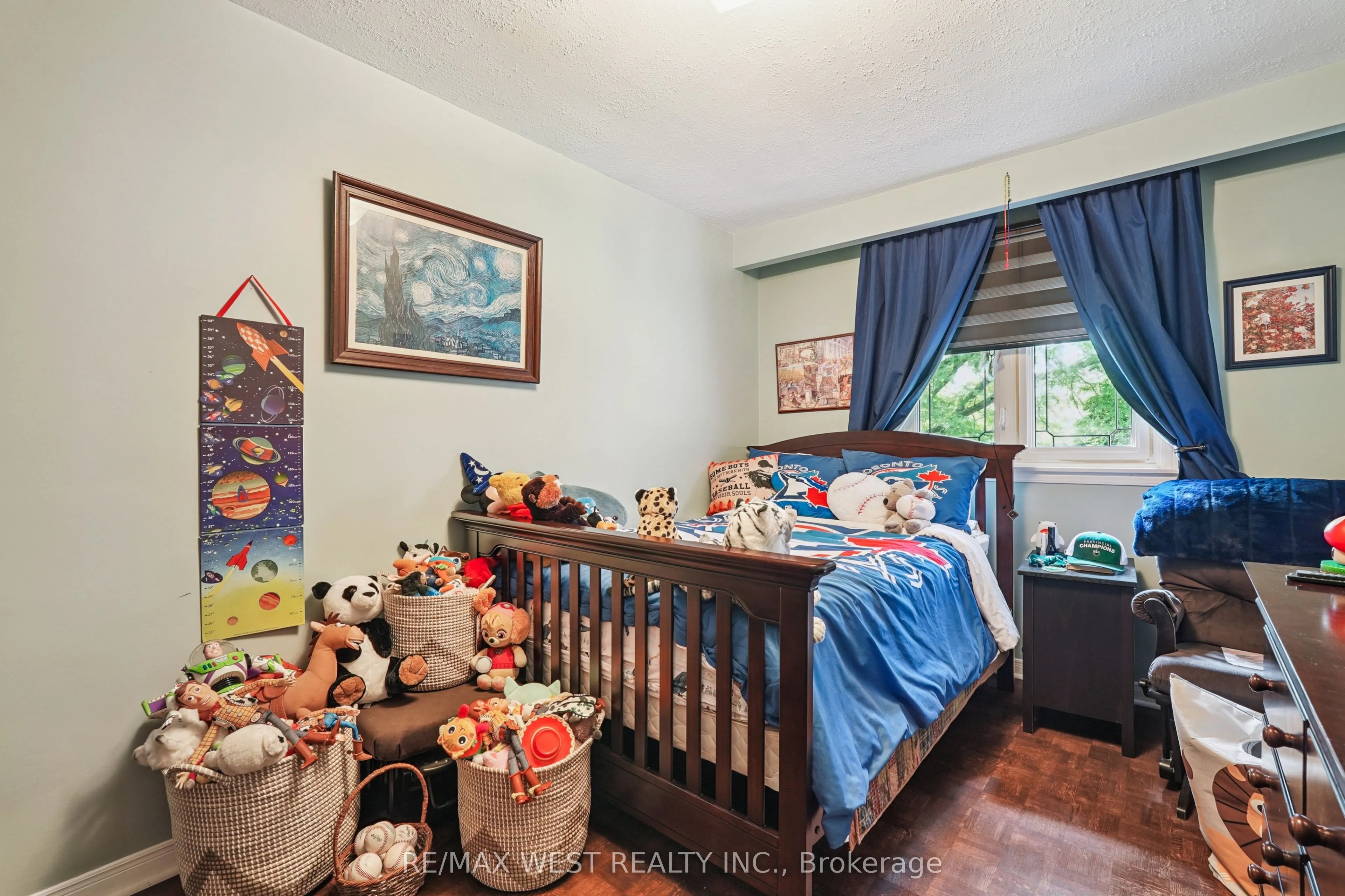 52 Old Burnhamthorpe Road, #2