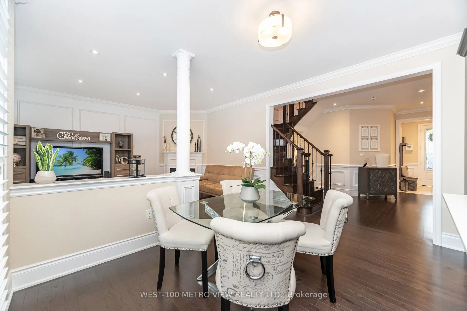 4 Ivor Crescent