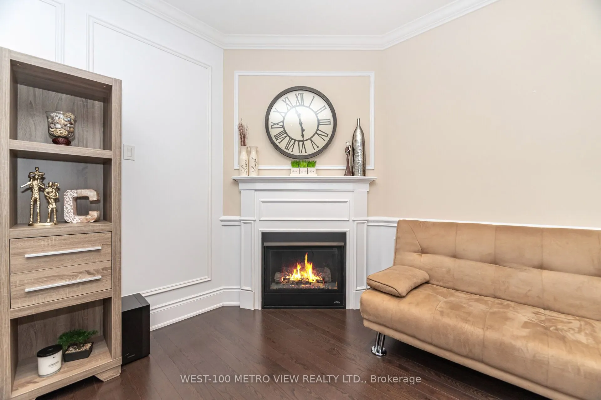 4 Ivor Crescent