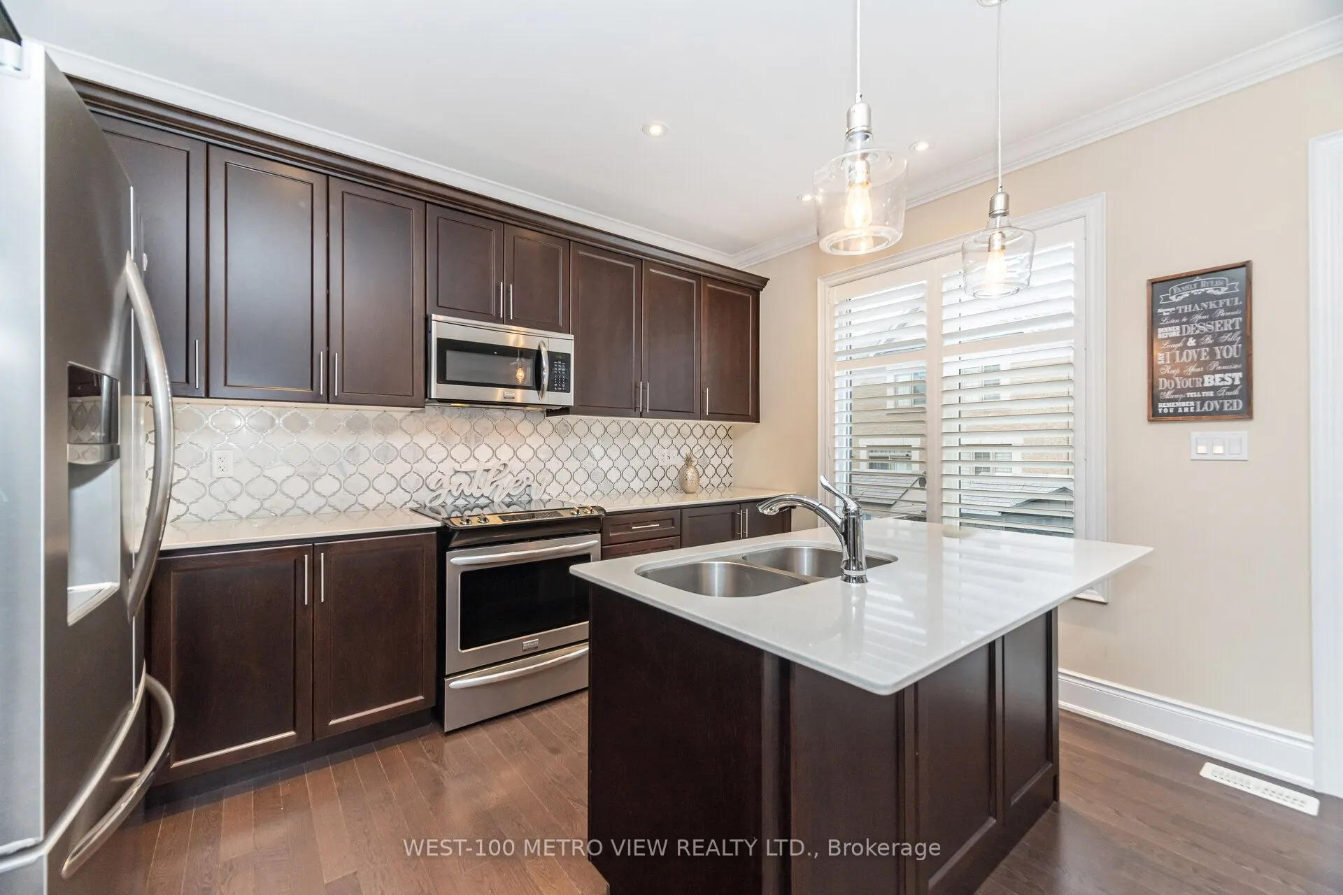 4 Ivor Crescent