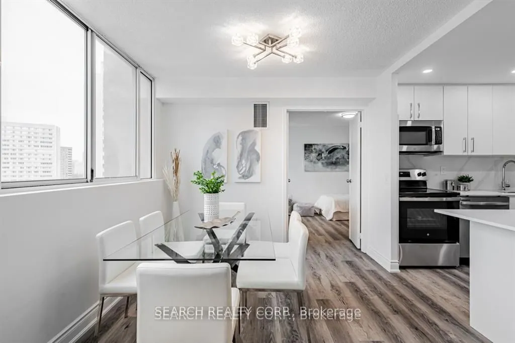 3590 Kaneff Crescent, #1108