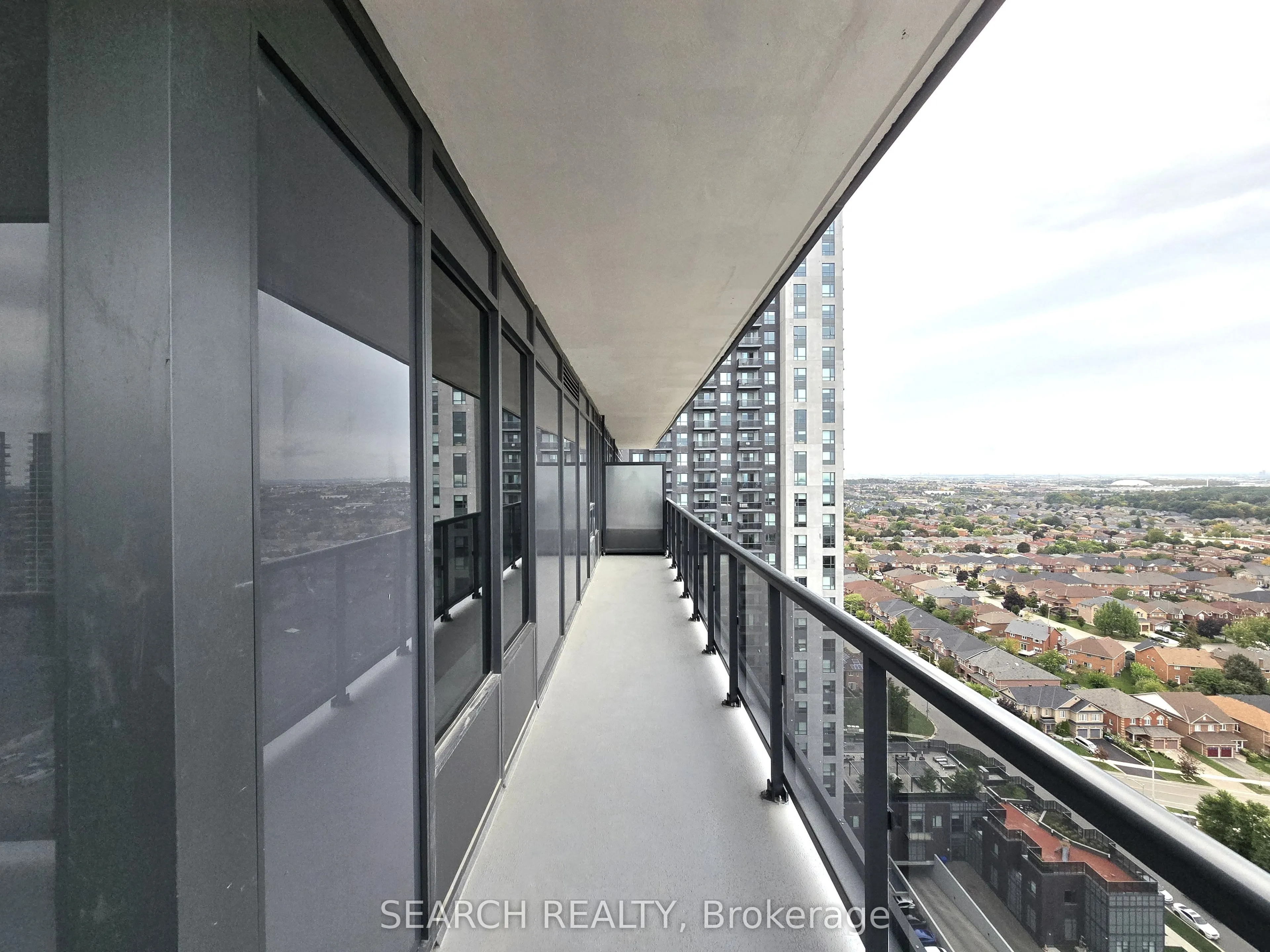 5105 Hurontario Street, #2102