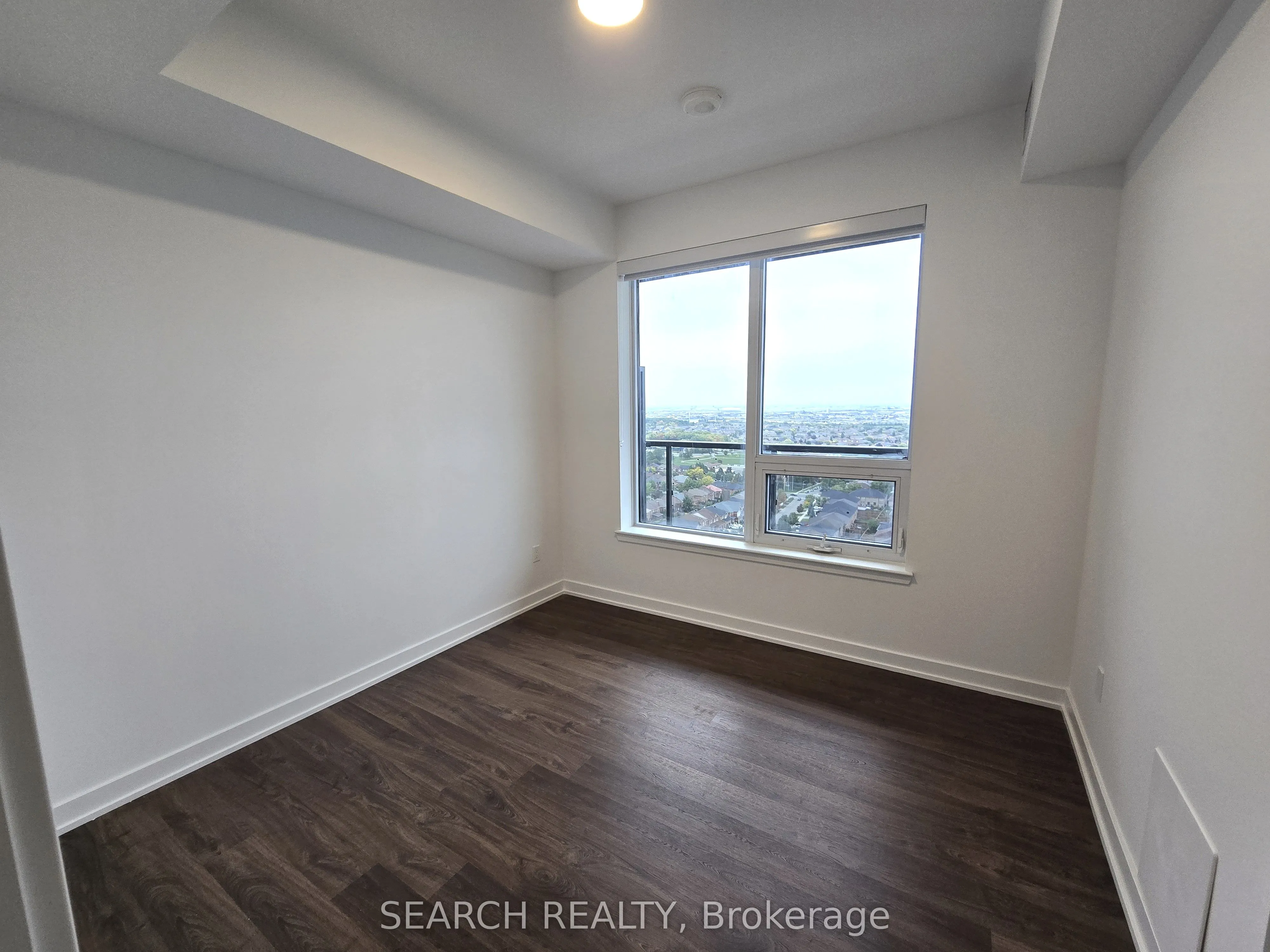 5105 Hurontario Street, #2102