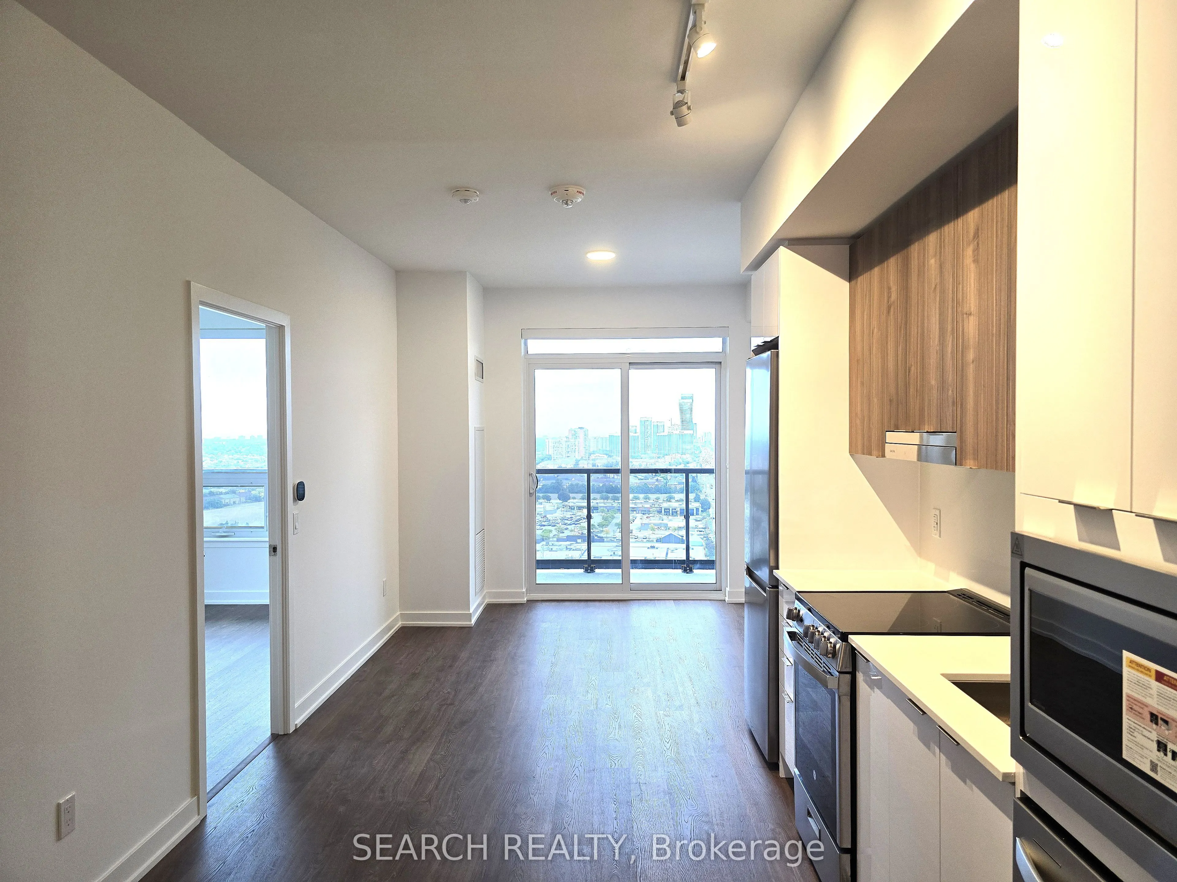 5105 Hurontario Street, #2102