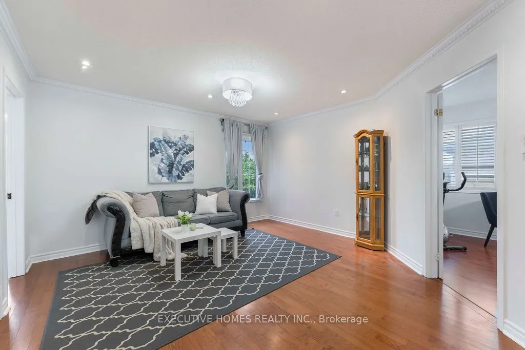 8 Shallimar Court