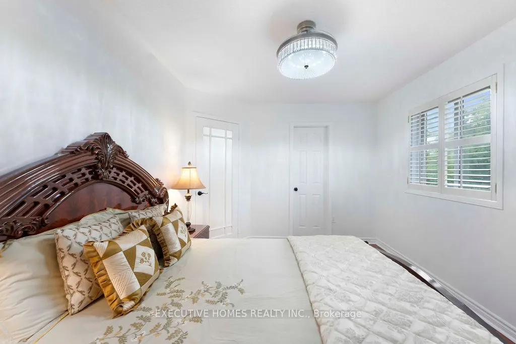 8 Shallimar Court