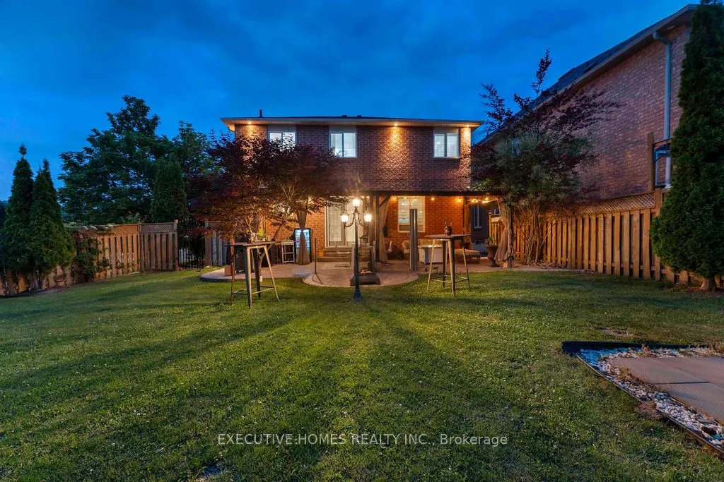 8 Shallimar Court